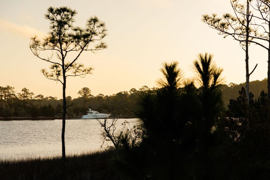 588 River Road