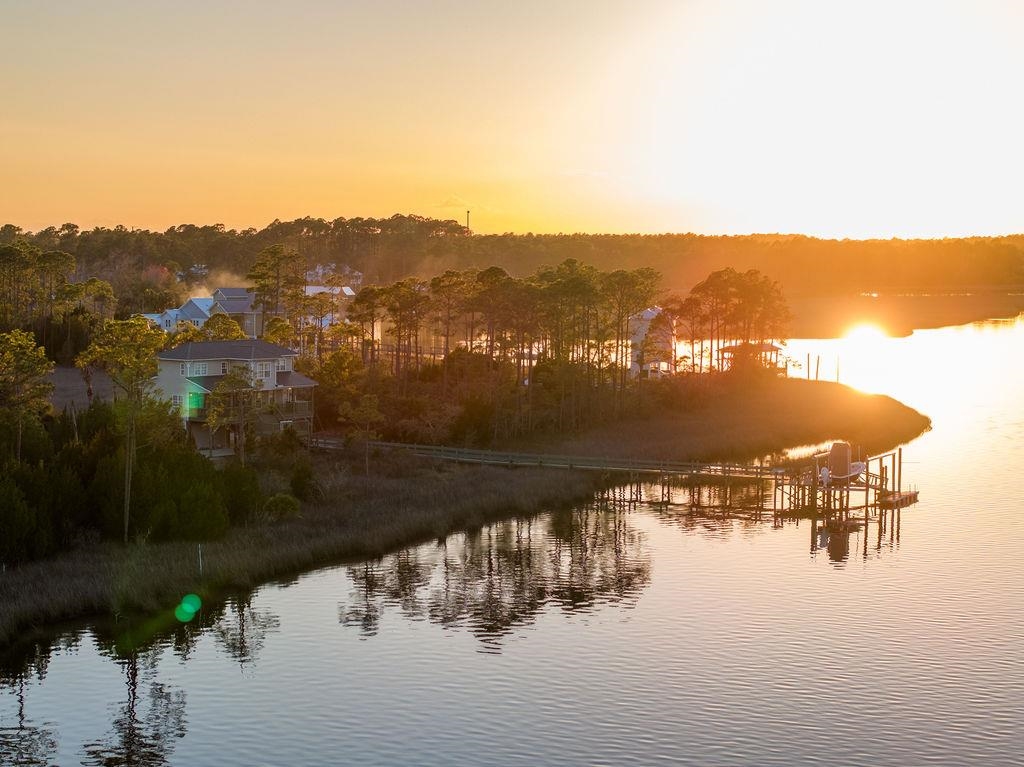 588 River Road