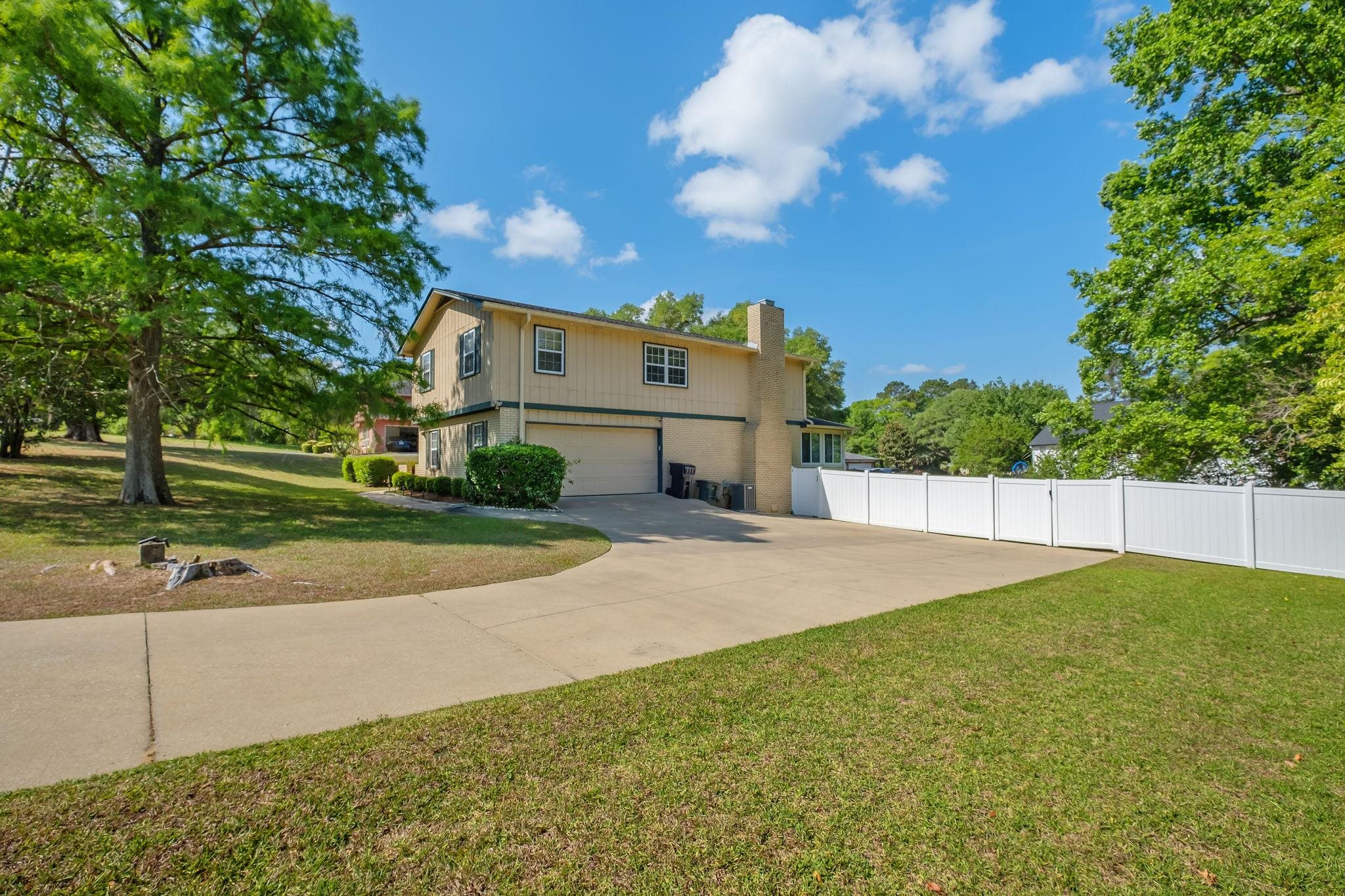 3726 Wicklow Circle