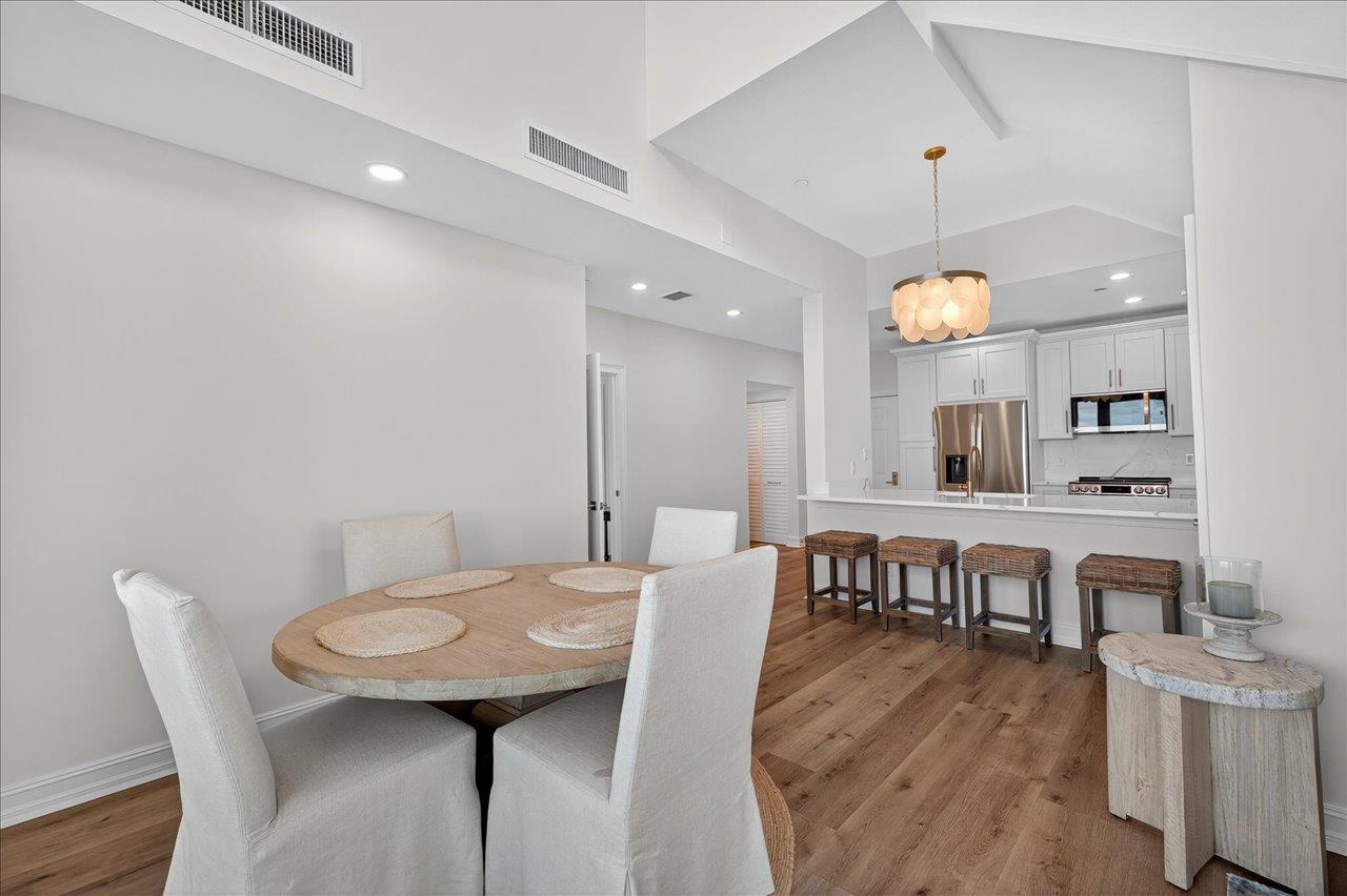 300 S Duval #2209 Street Unit: 2209