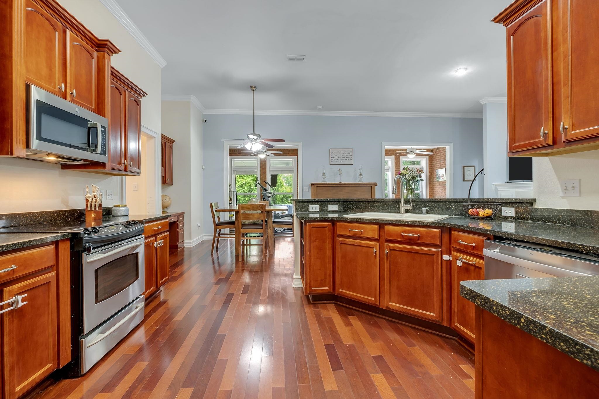 8060 PRESERVATION Road