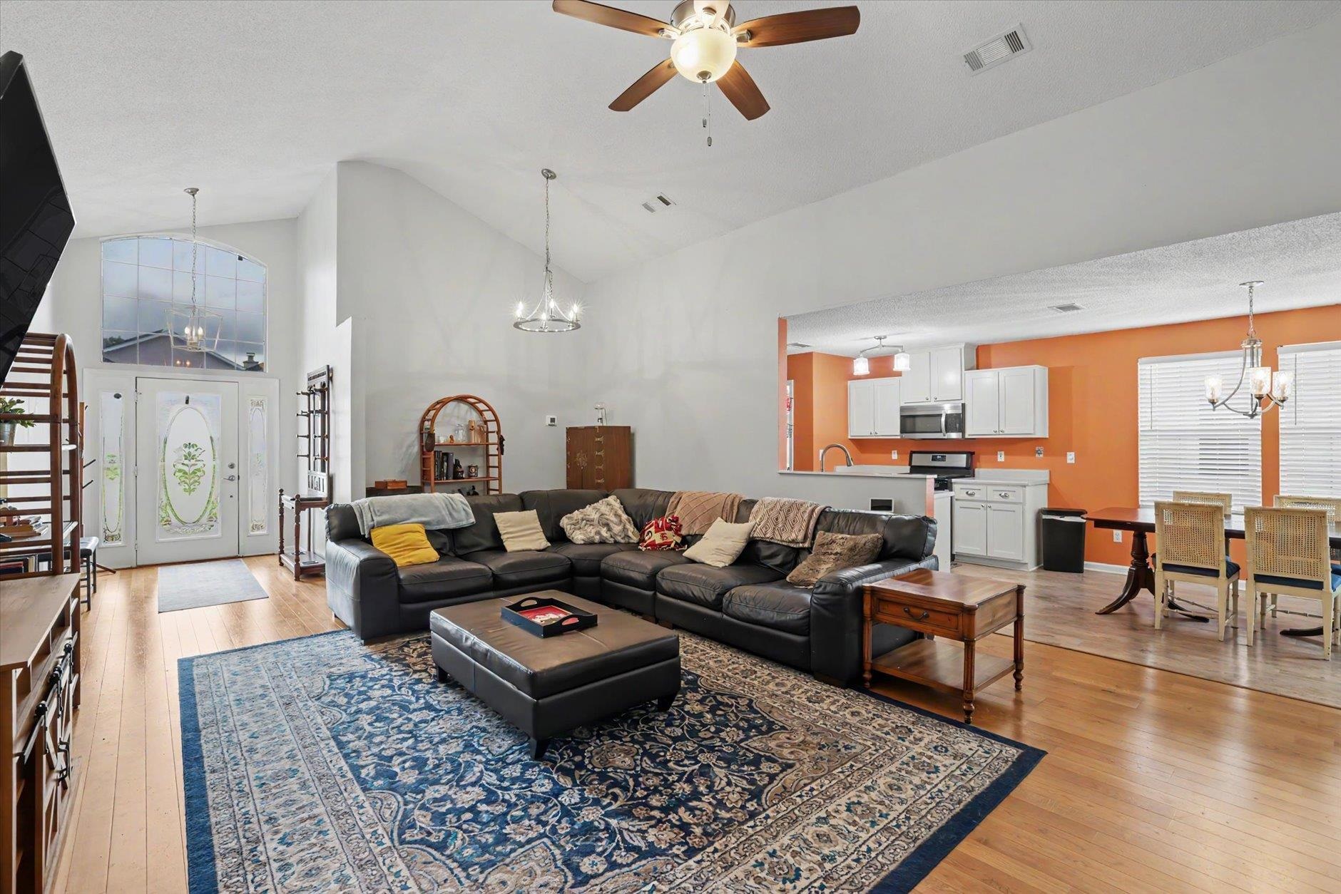 7049 Shady Grove Way