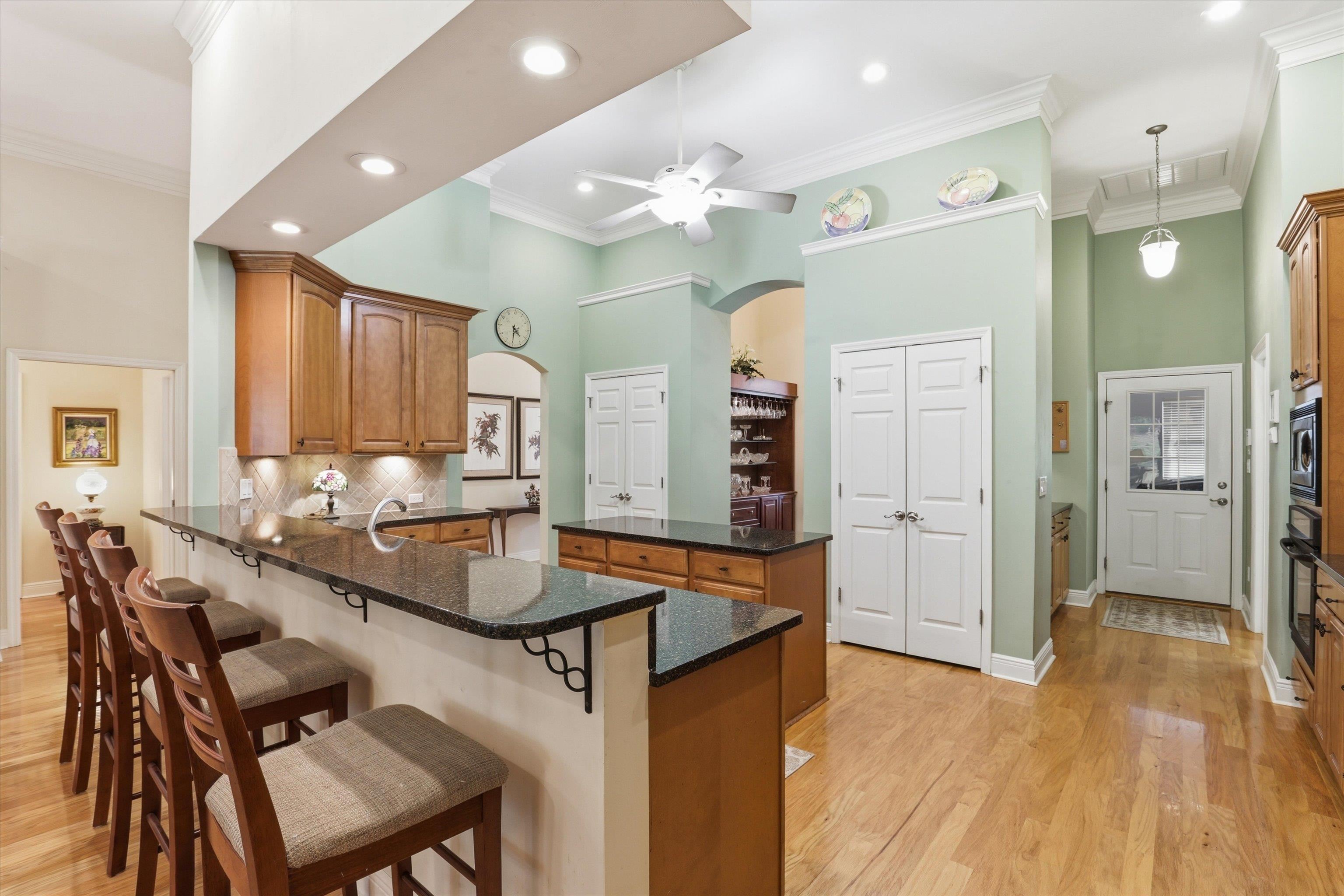 8987 Eagles Ridge Drive