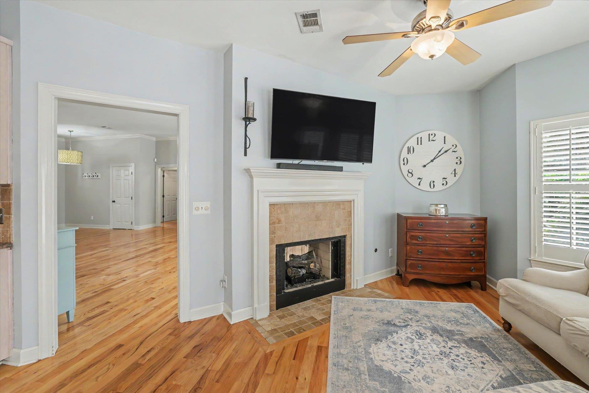 883 HILL ROOST Road
