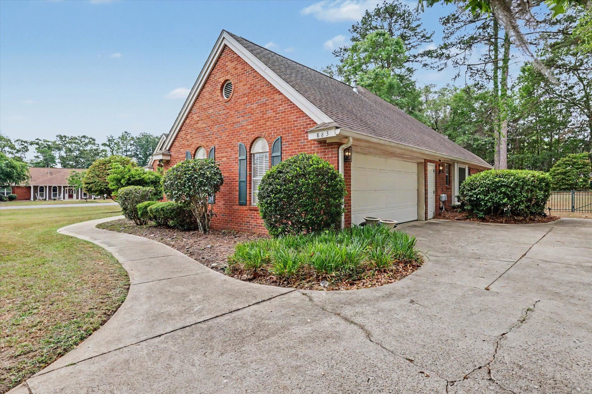 883 HILL ROOST Road