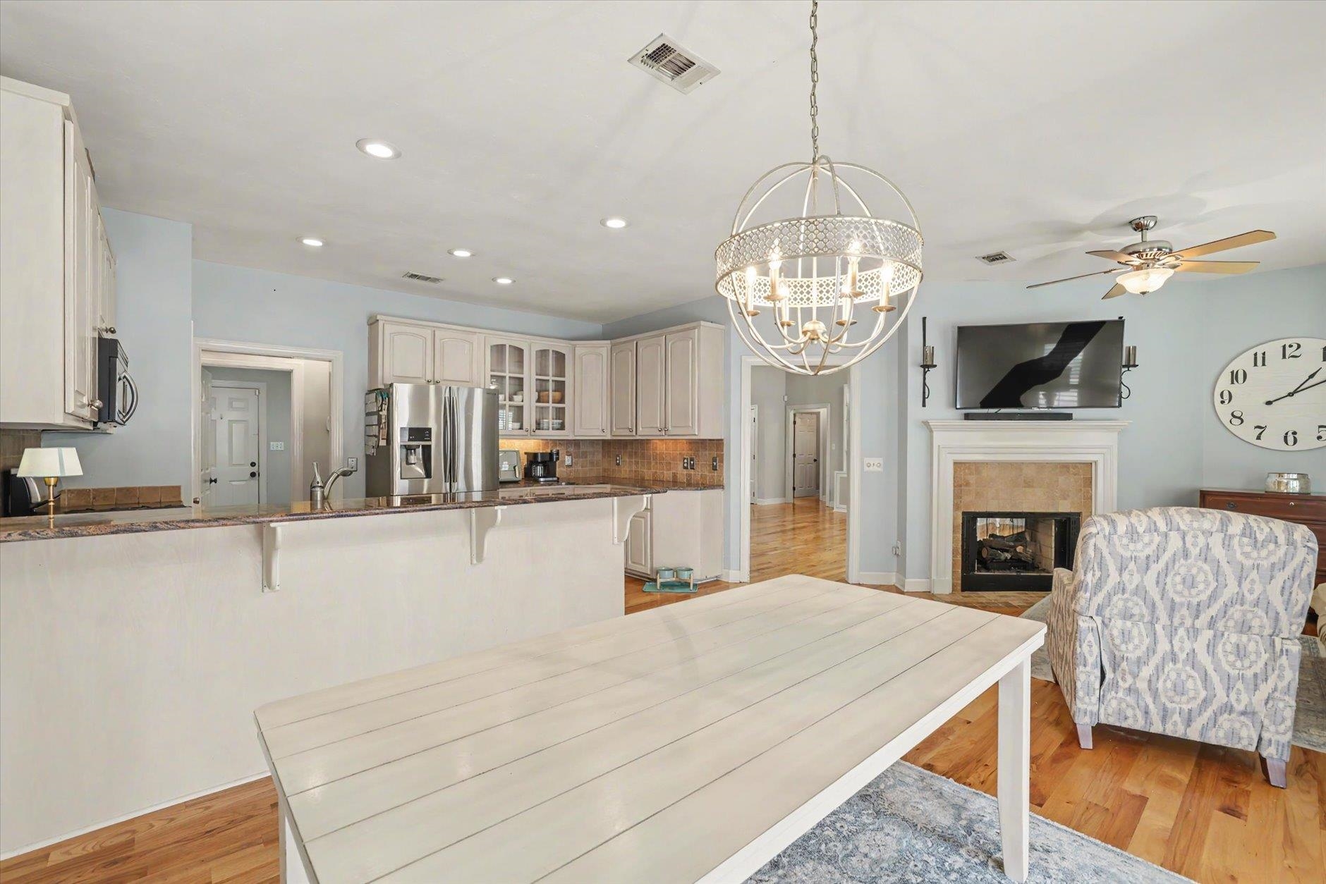 883 HILL ROOST Road