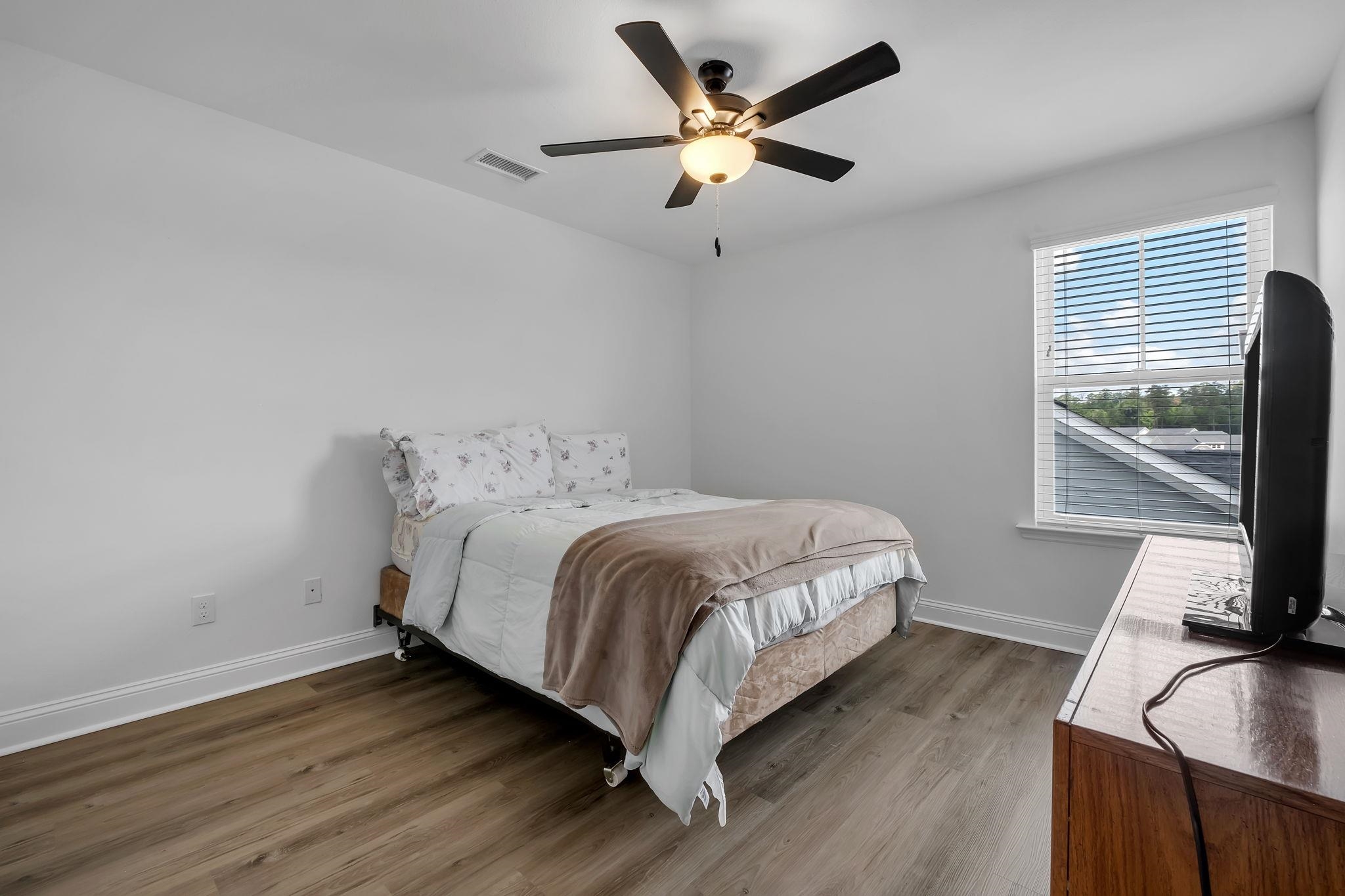 2383 SWEET MEADOW VIS