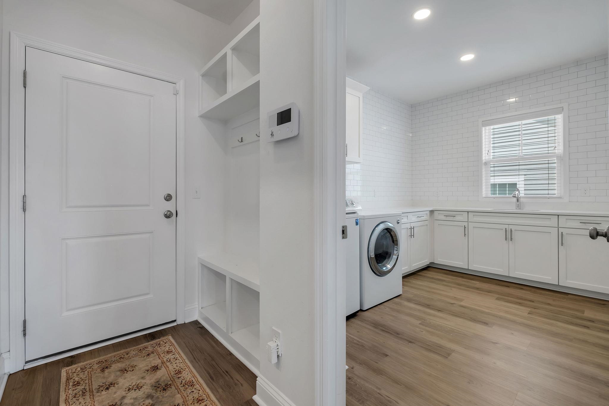 2383 SWEET MEADOW VIS