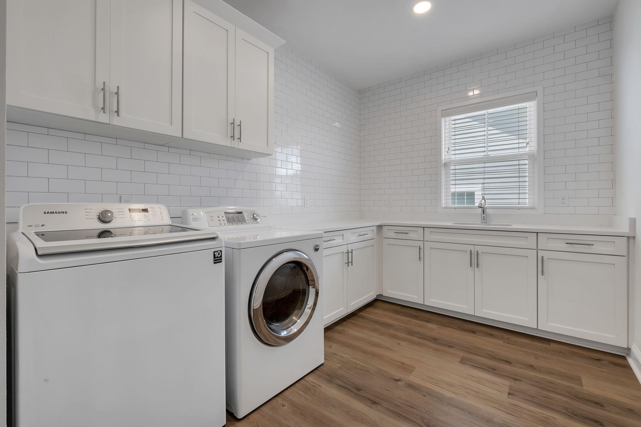 2383 SWEET MEADOW VIS