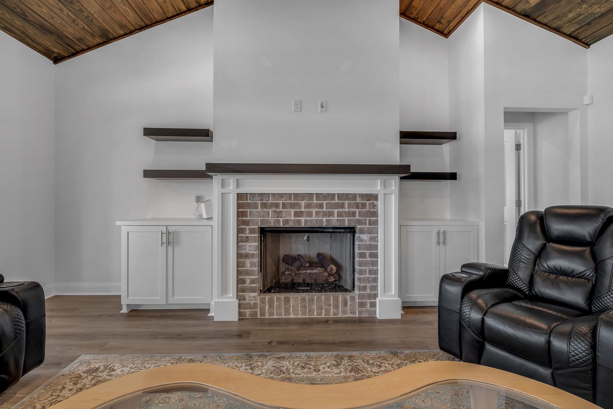 2383 SWEET MEADOW VIS