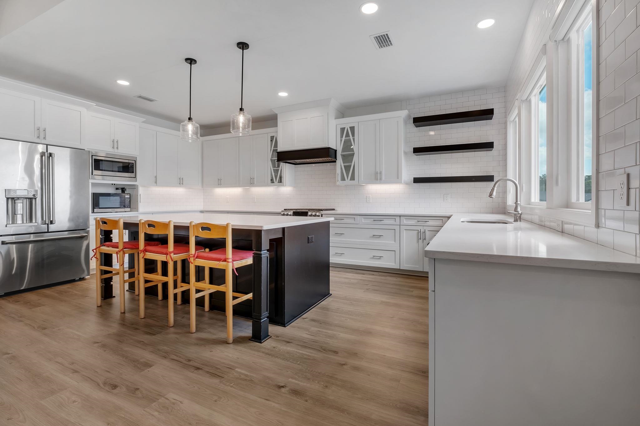 2383 SWEET MEADOW VIS