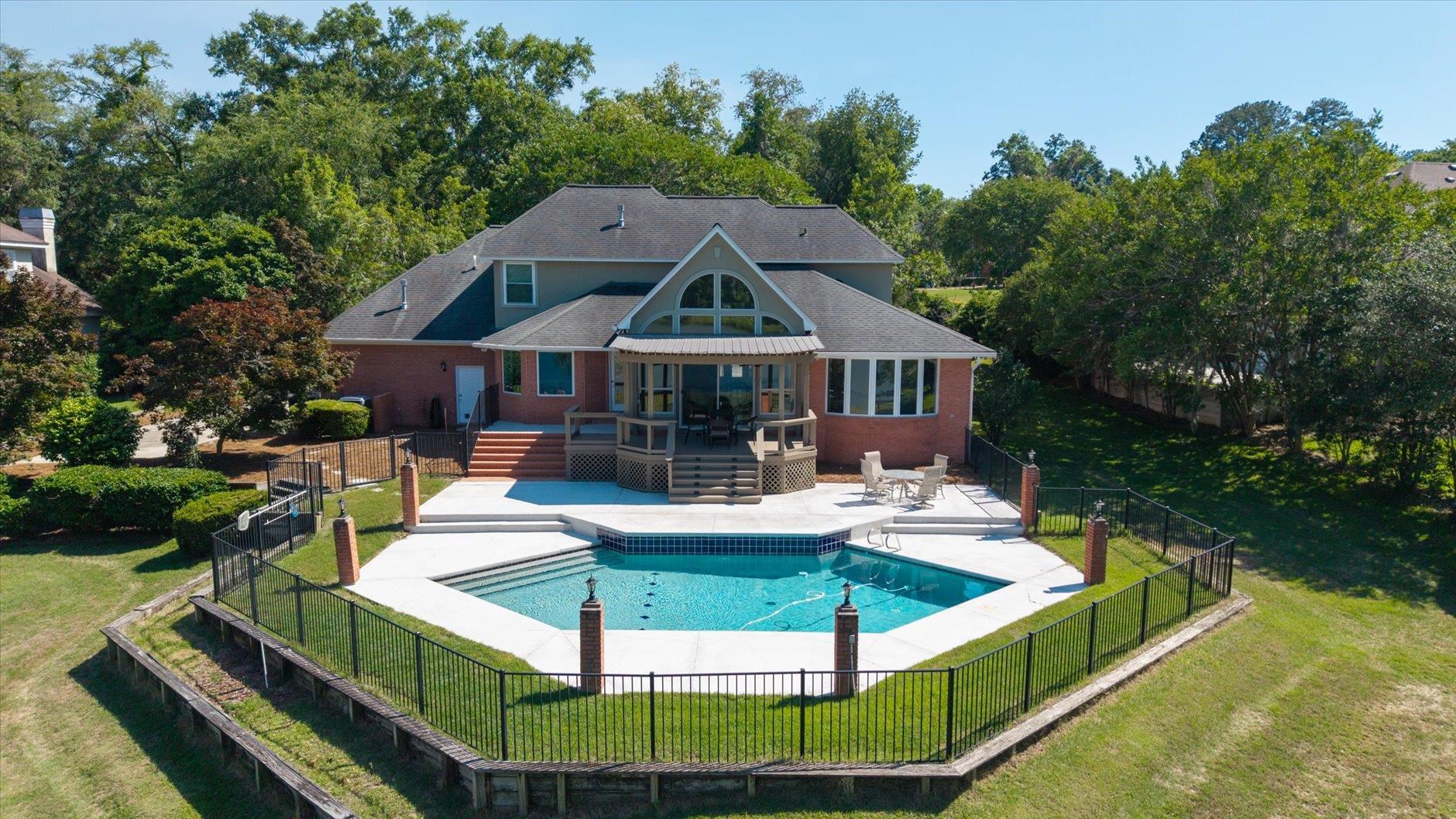 610 Summerbrooke Drive
