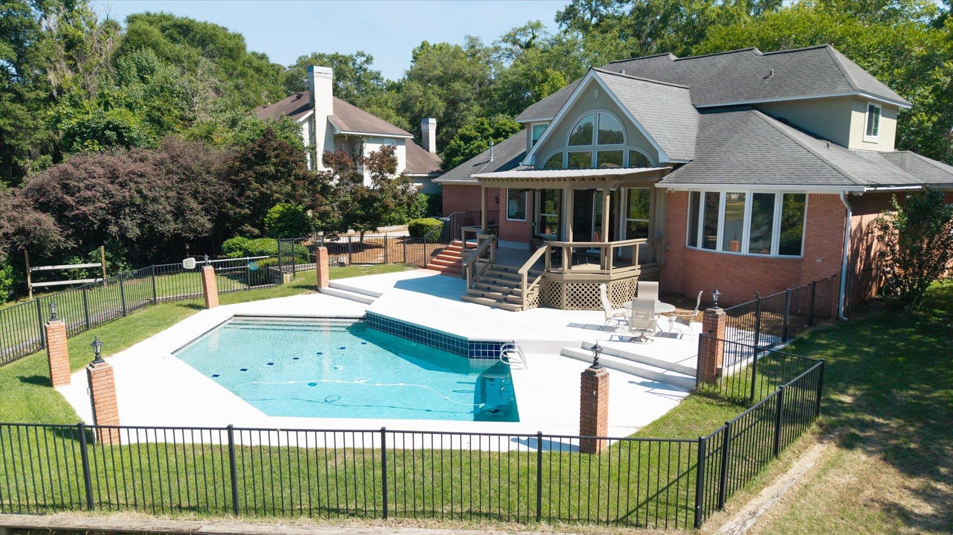 610 Summerbrooke Drive