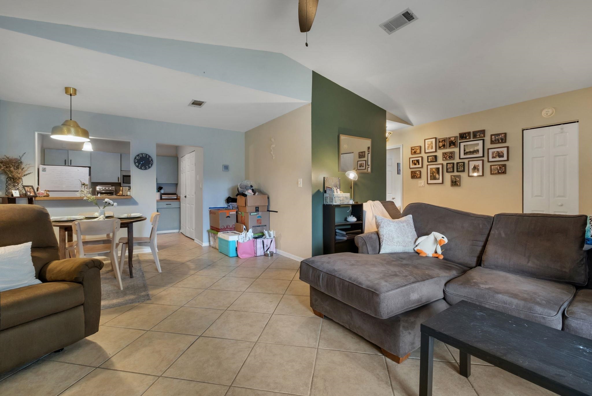 1571 STONE Road Unit: 1D