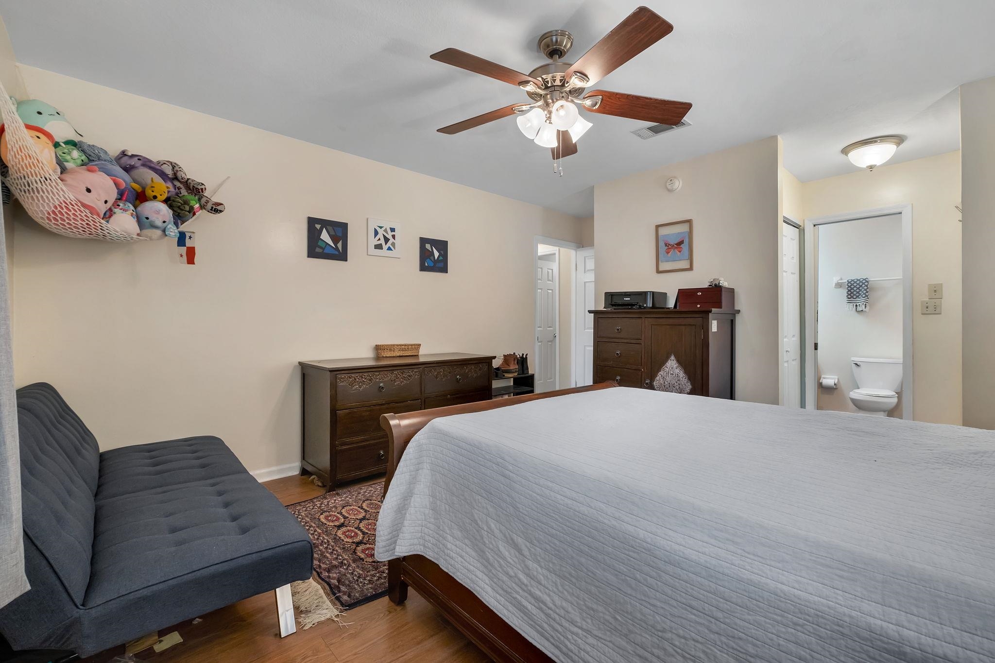 1571 STONE Road Unit: 1D