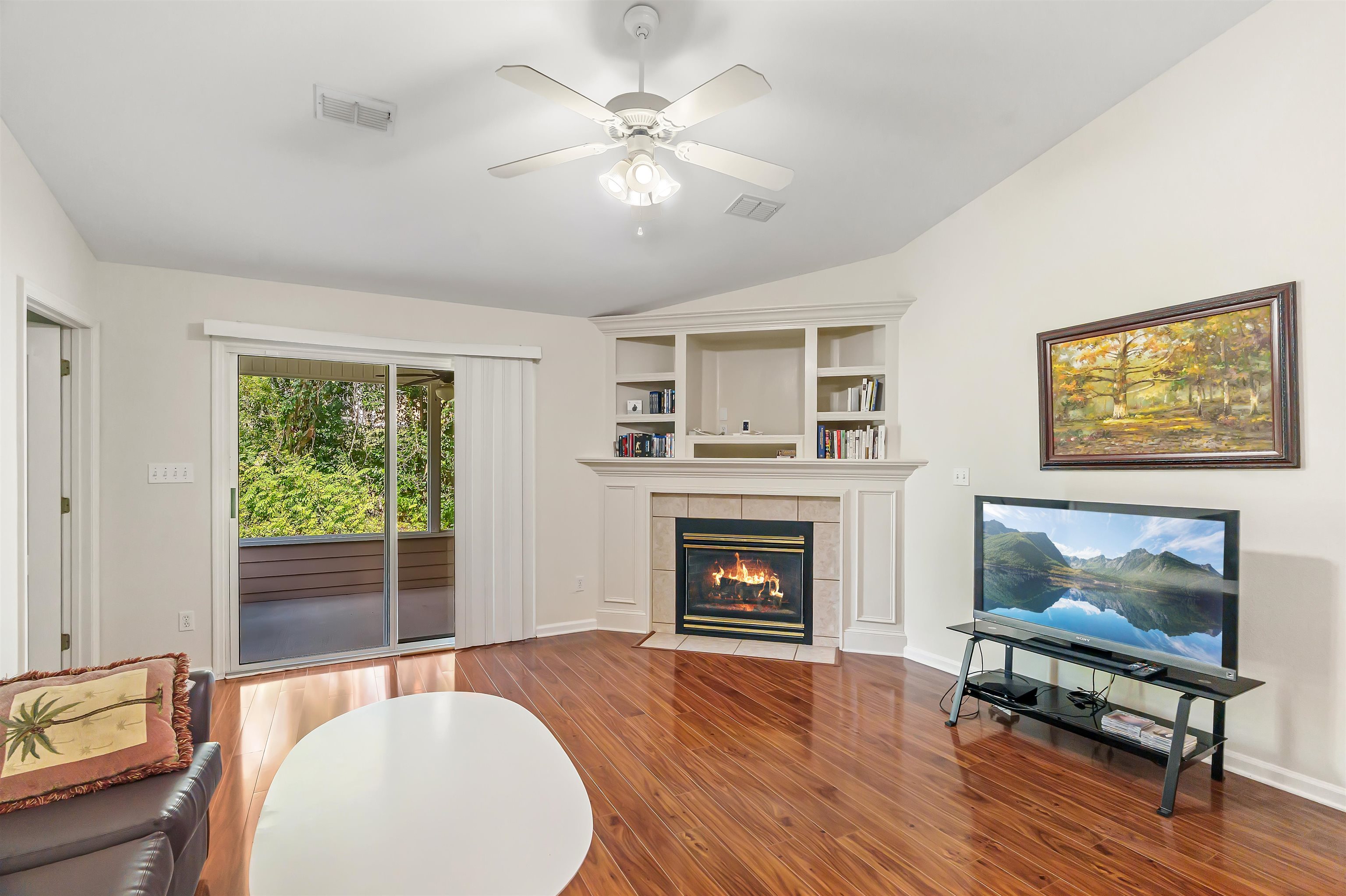 1031 Landings Loop