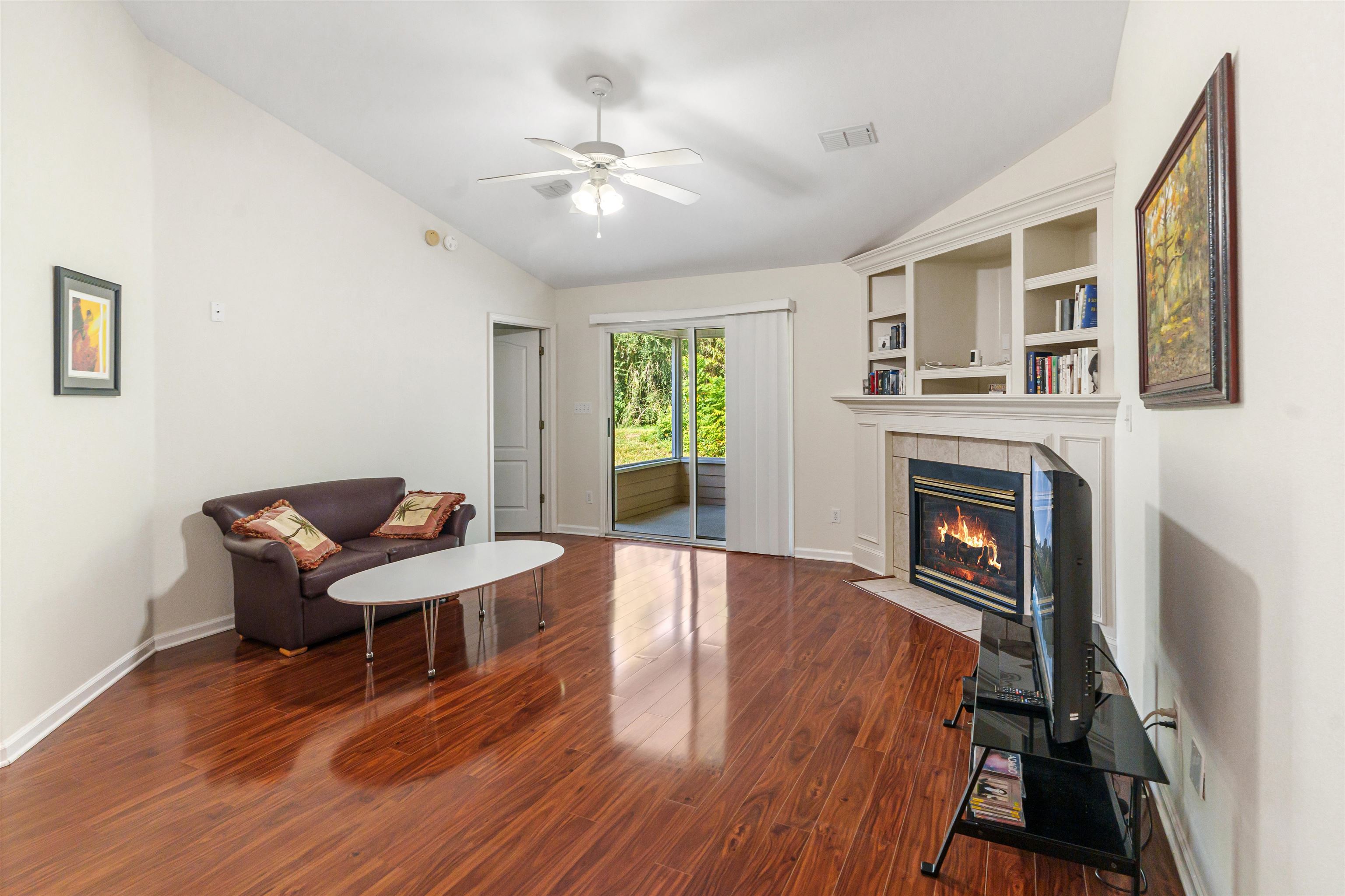 1031 Landings Loop