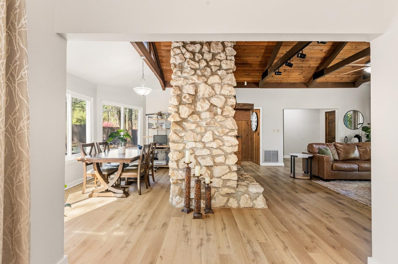 3512 Willow Springs Lane