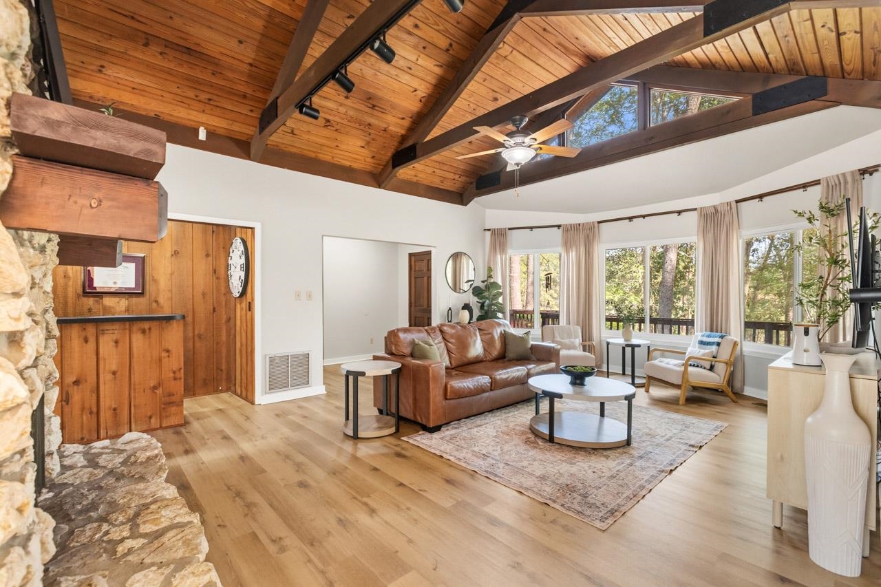 3512 Willow Springs Lane