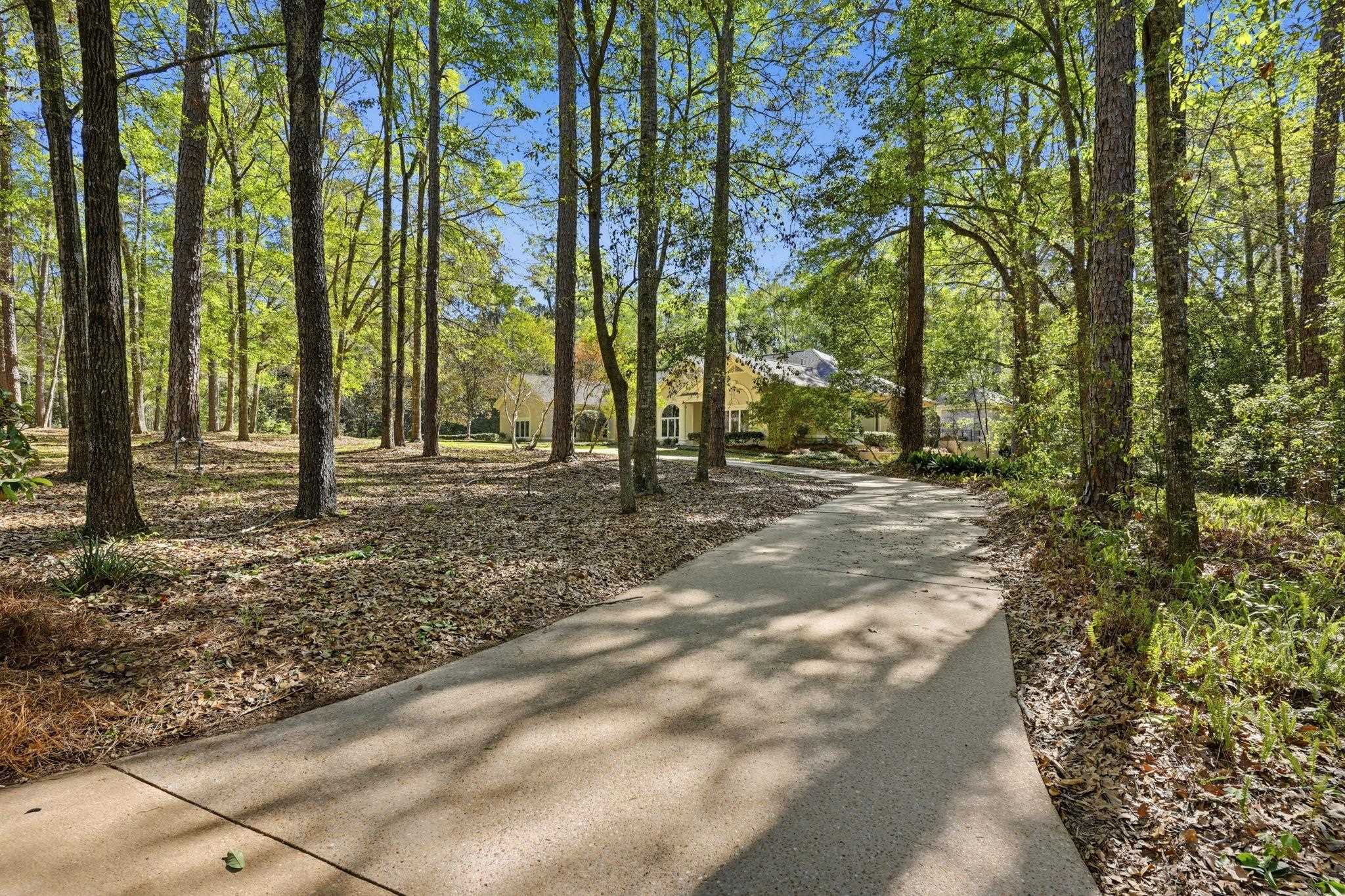 278 E Rosehill Drive