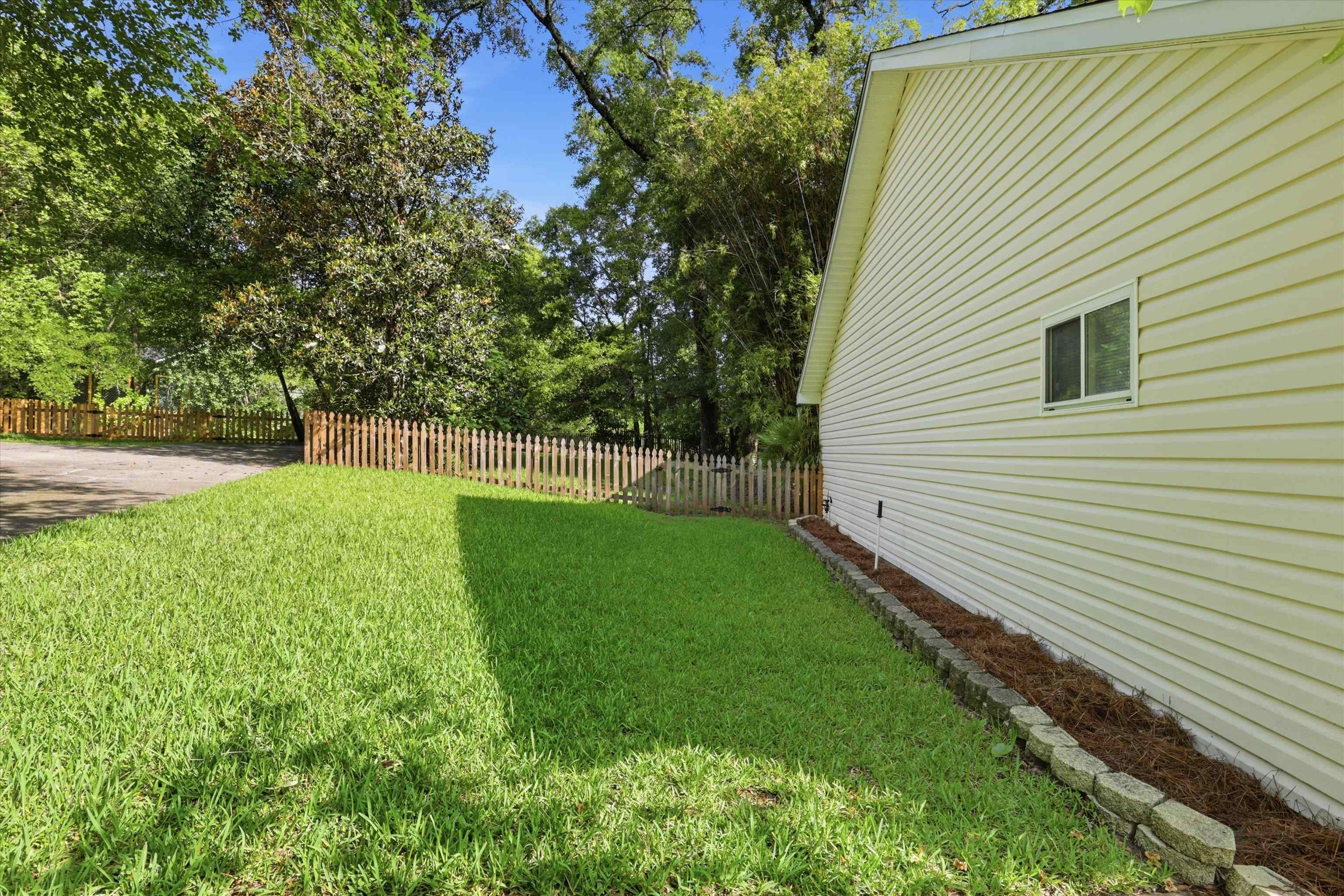 5412 LAWTON Court