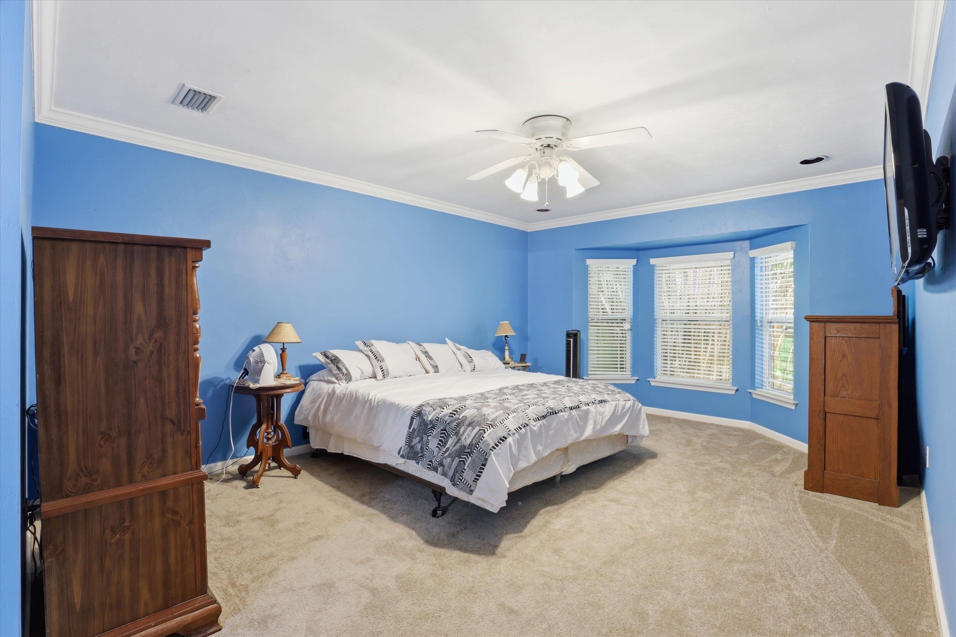 5412 LAWTON Court