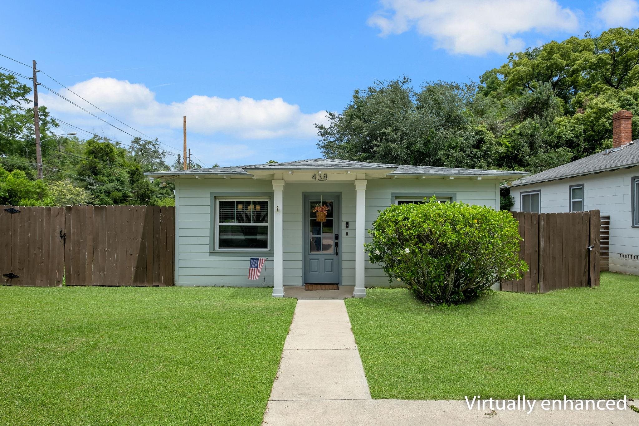 438 W 8th Avenue