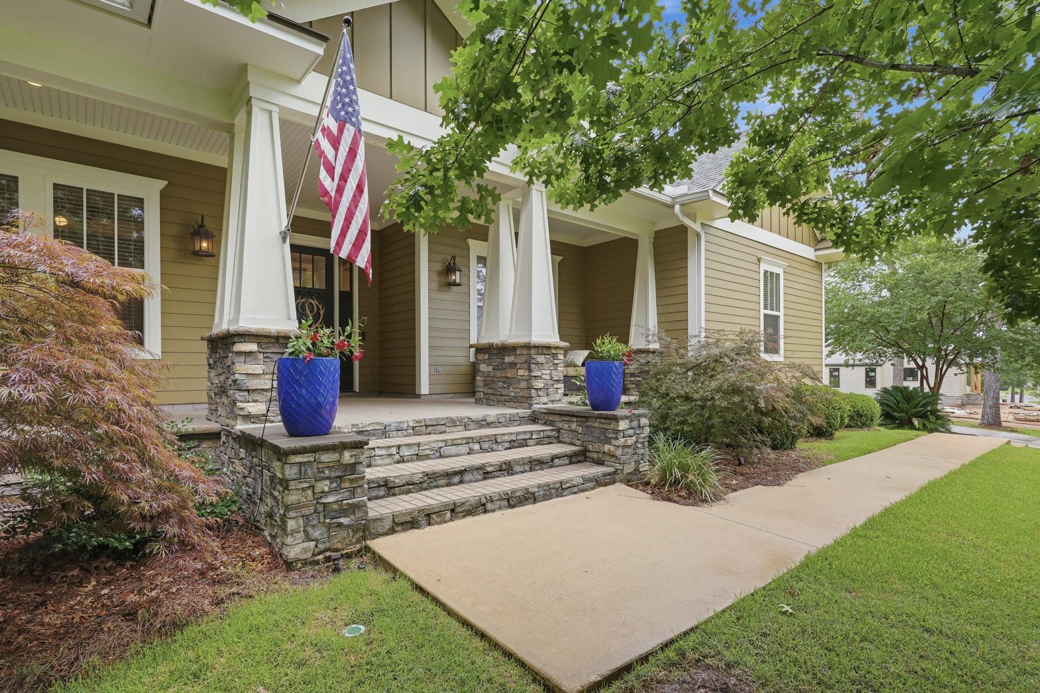 6311 Bird Dog Point