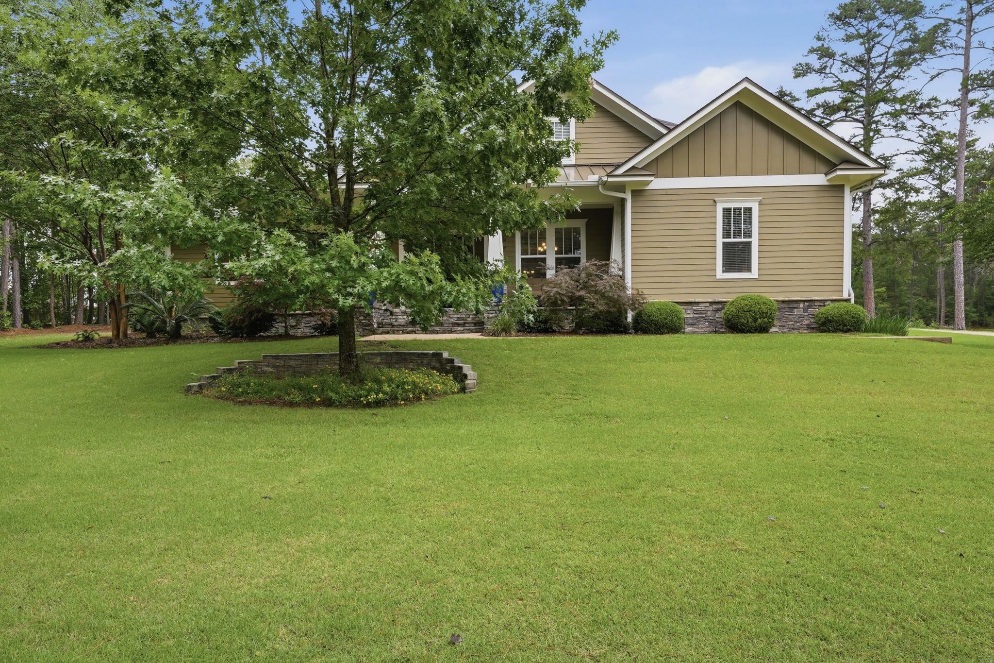 6311 Bird Dog Point