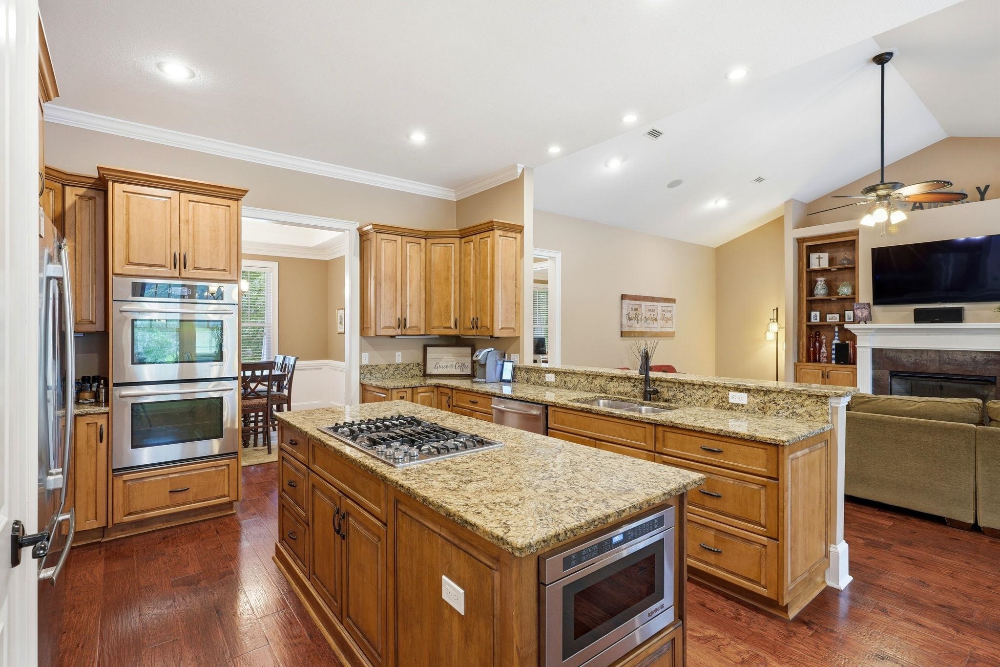 6311 Bird Dog Point