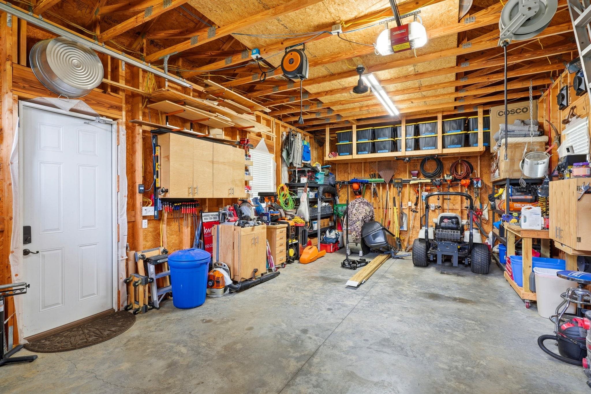 6311 Bird Dog Point