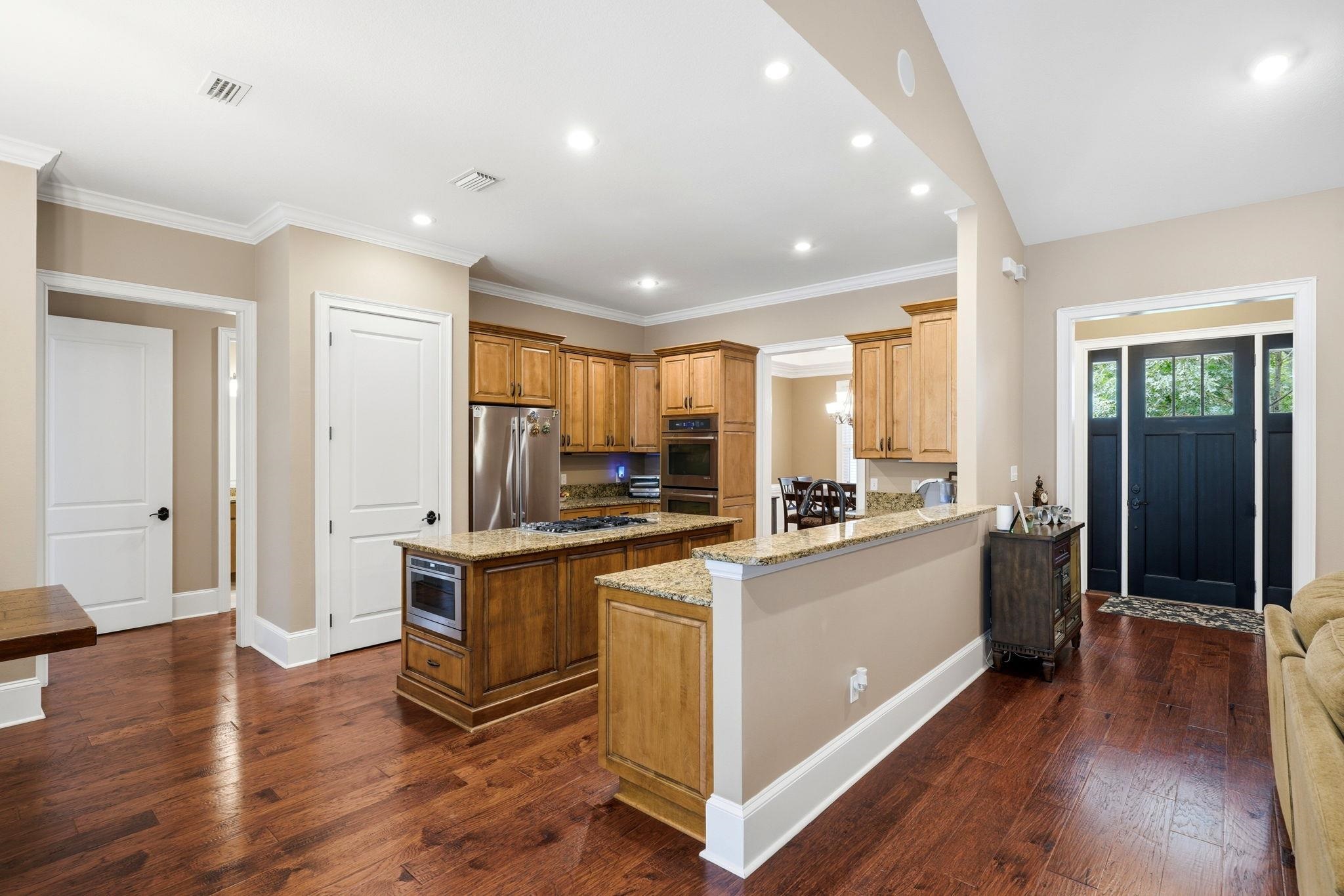 6311 Bird Dog Point