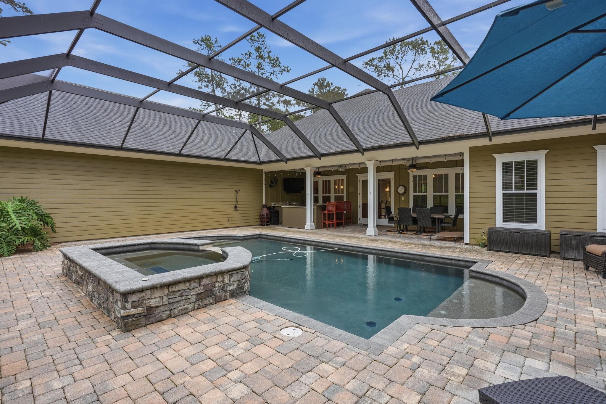 6311 Bird Dog Point