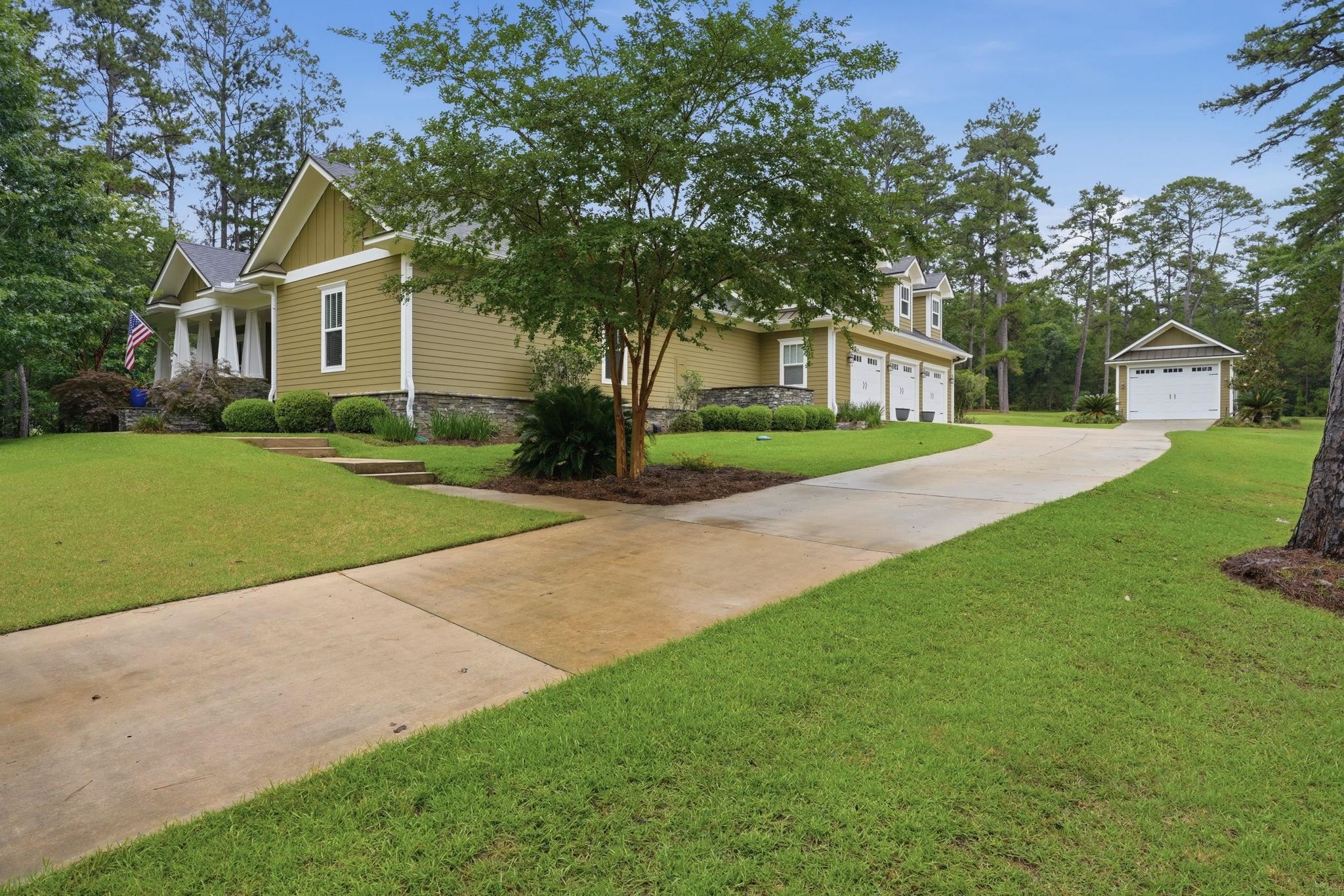 6311 Bird Dog Point