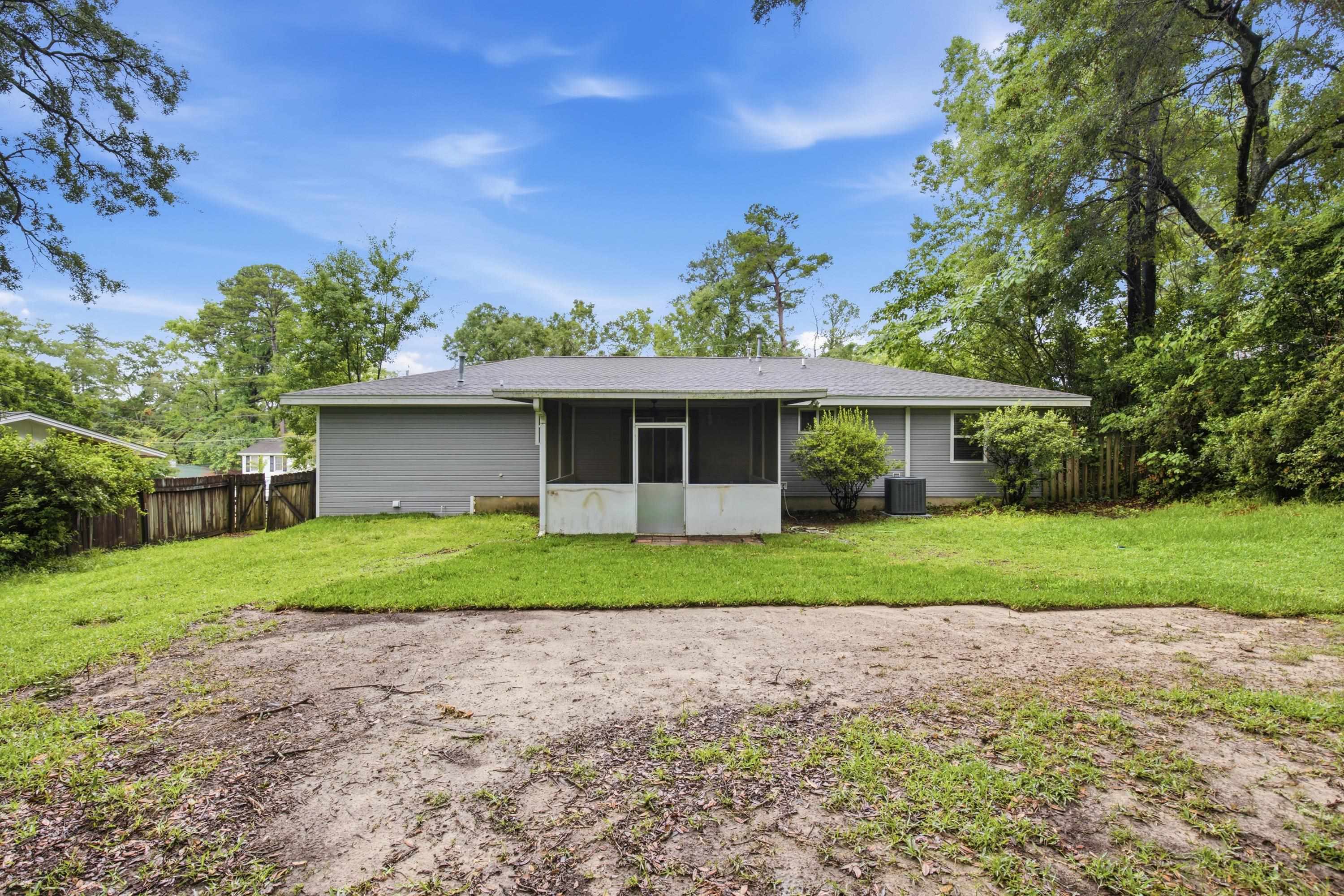 916 Maplewood Avenue
