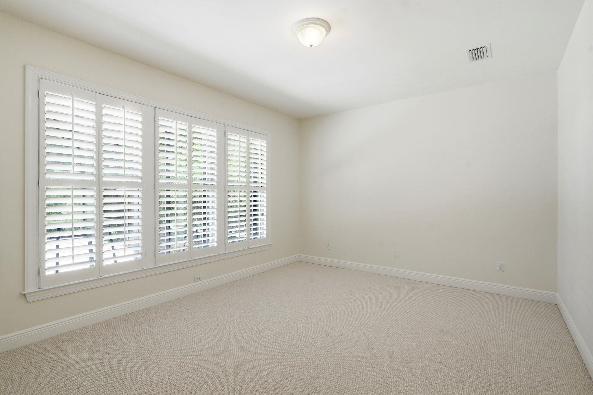 1119 BANNERMAN Road