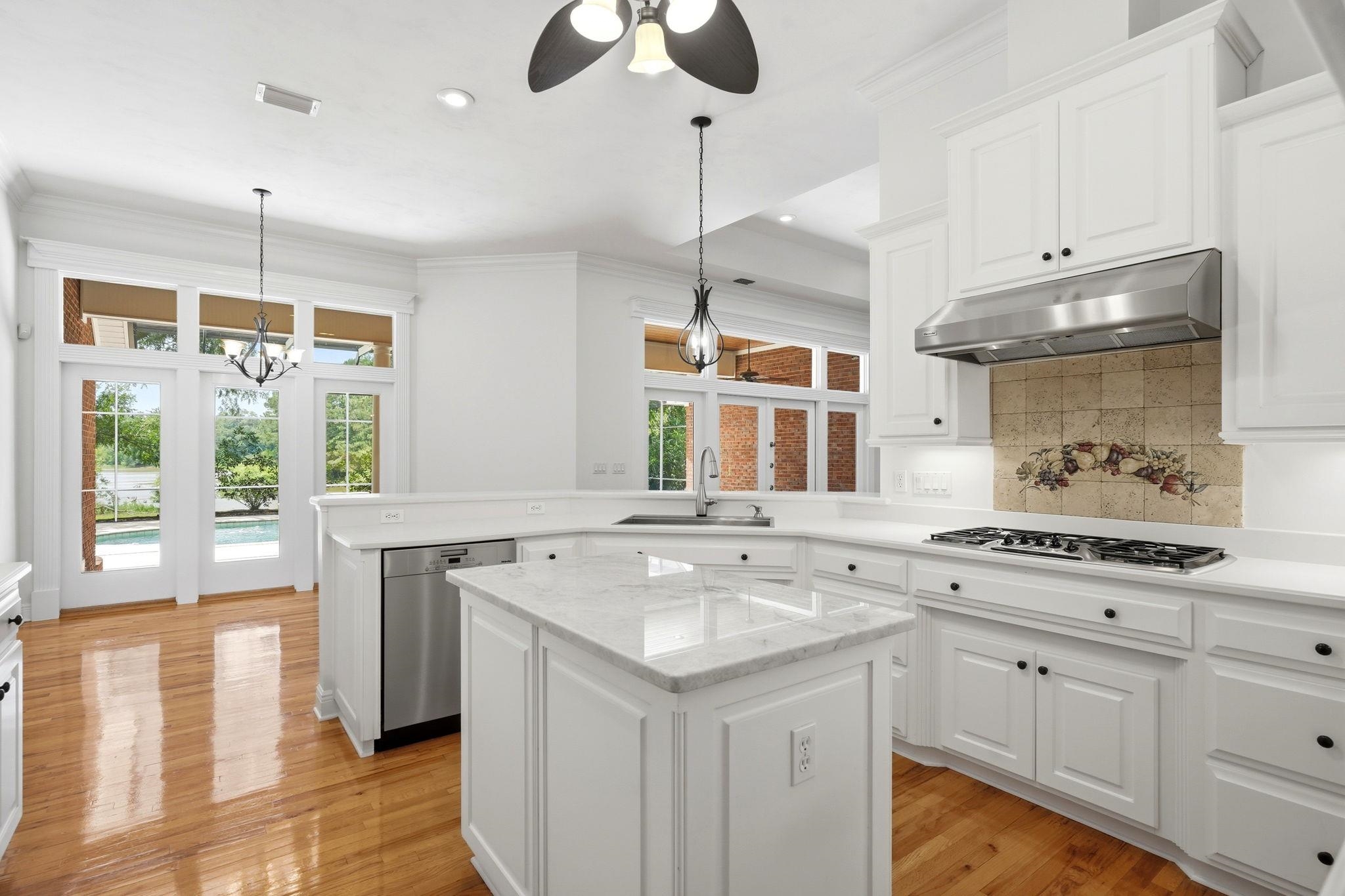 1119 BANNERMAN Road