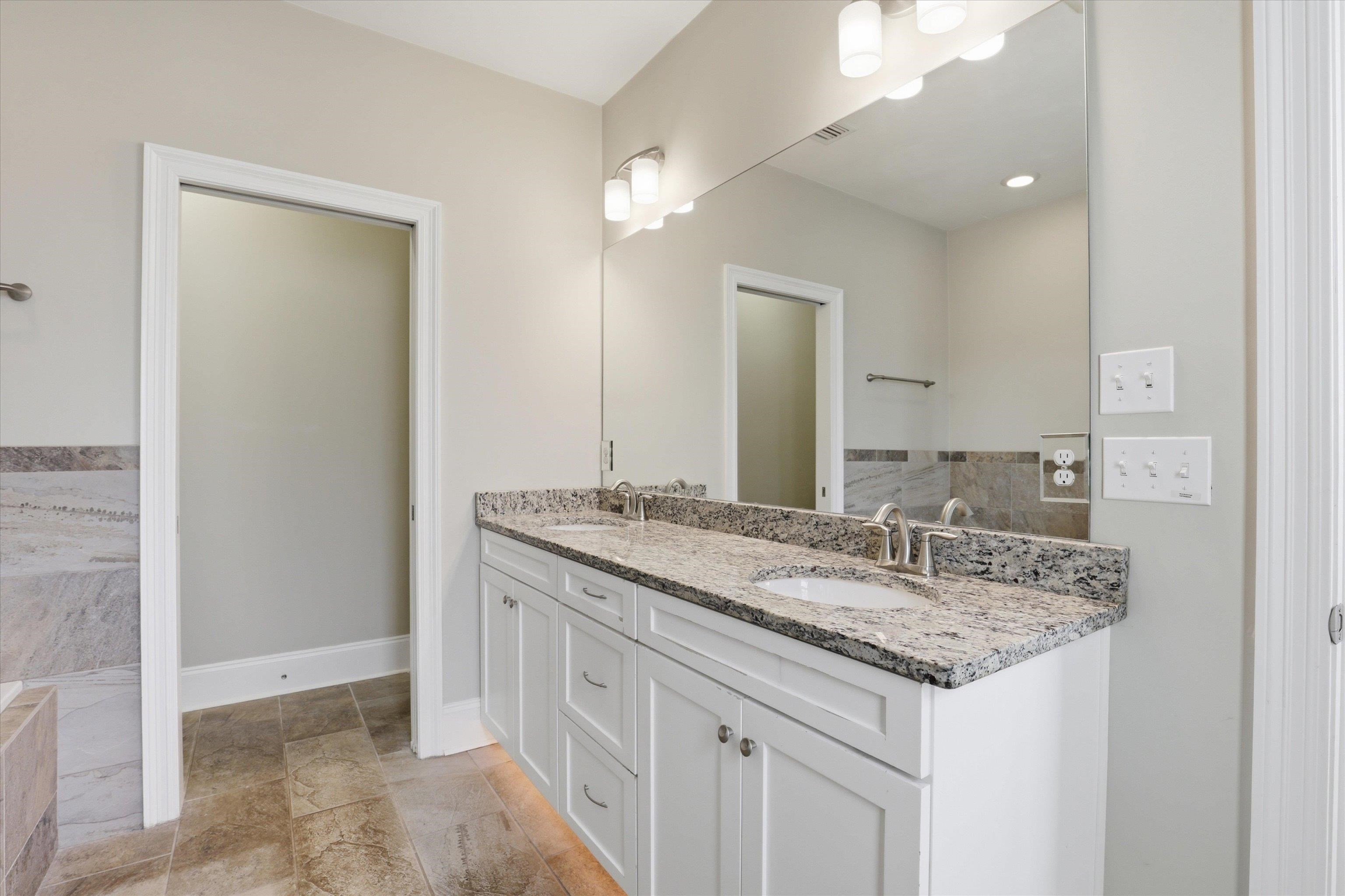 5161 Holly Fern Trace
