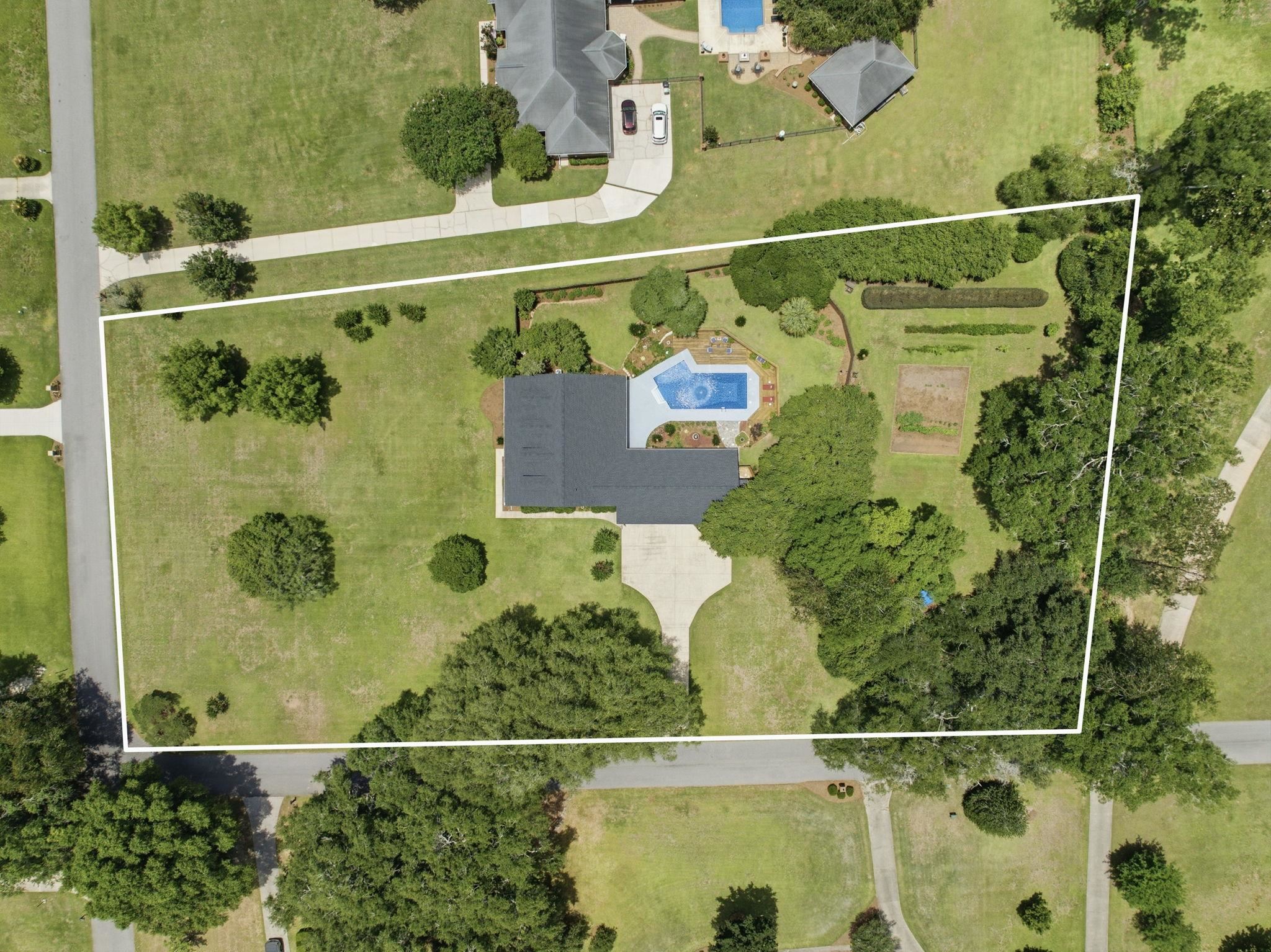 1769 VINEYARD Way