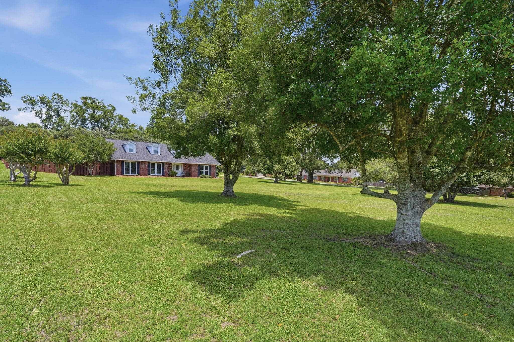 1769 VINEYARD Way