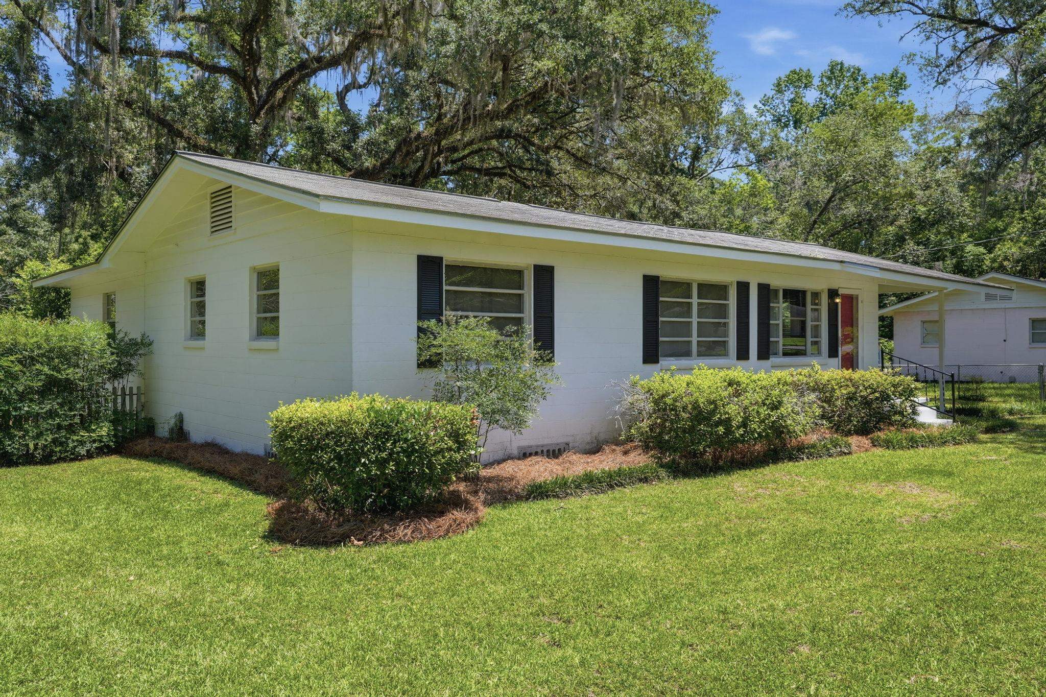 1314 Lakeside Drive