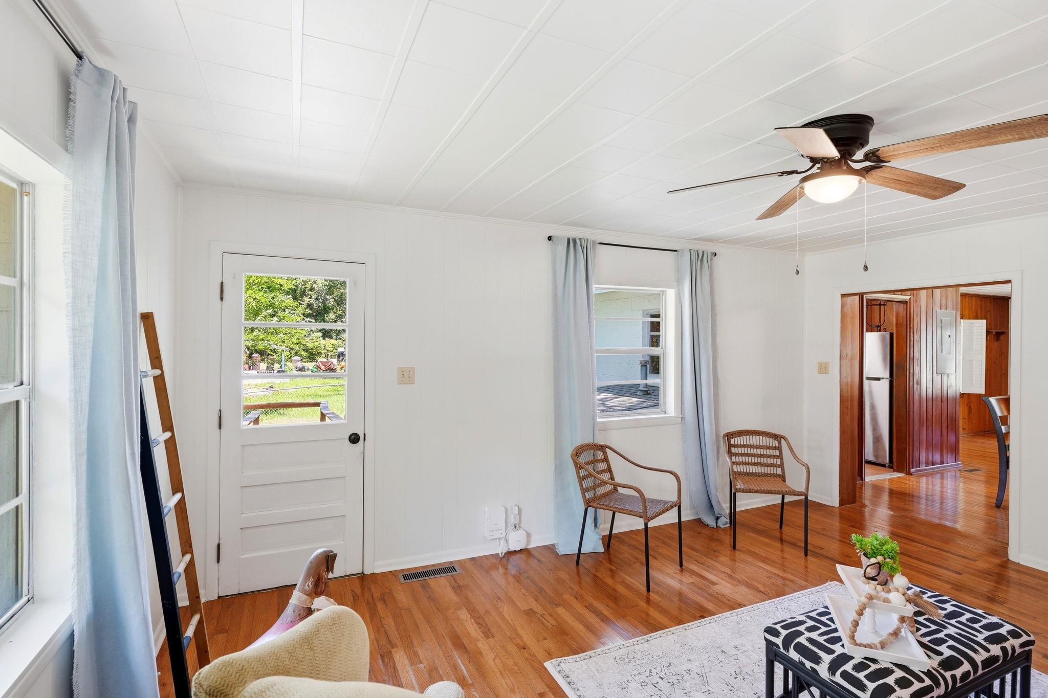 1314 Lakeside Drive