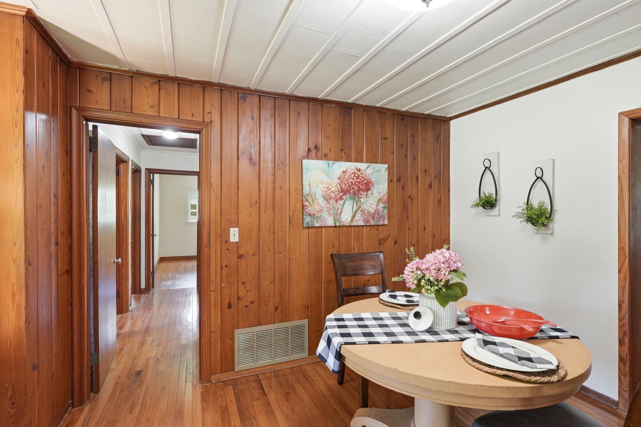 1314 Lakeside Drive