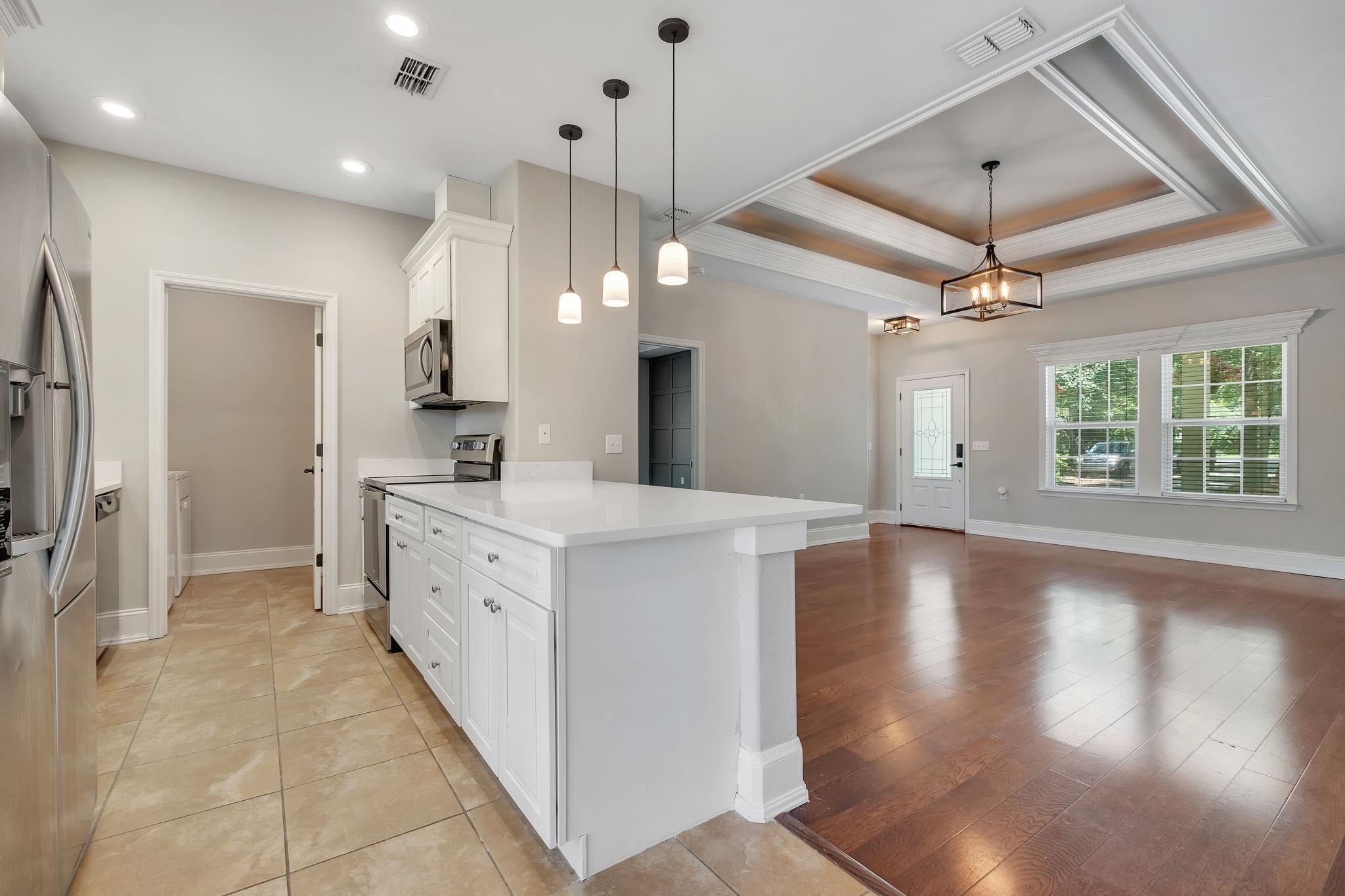 7000 QUAIL COMMON Drive