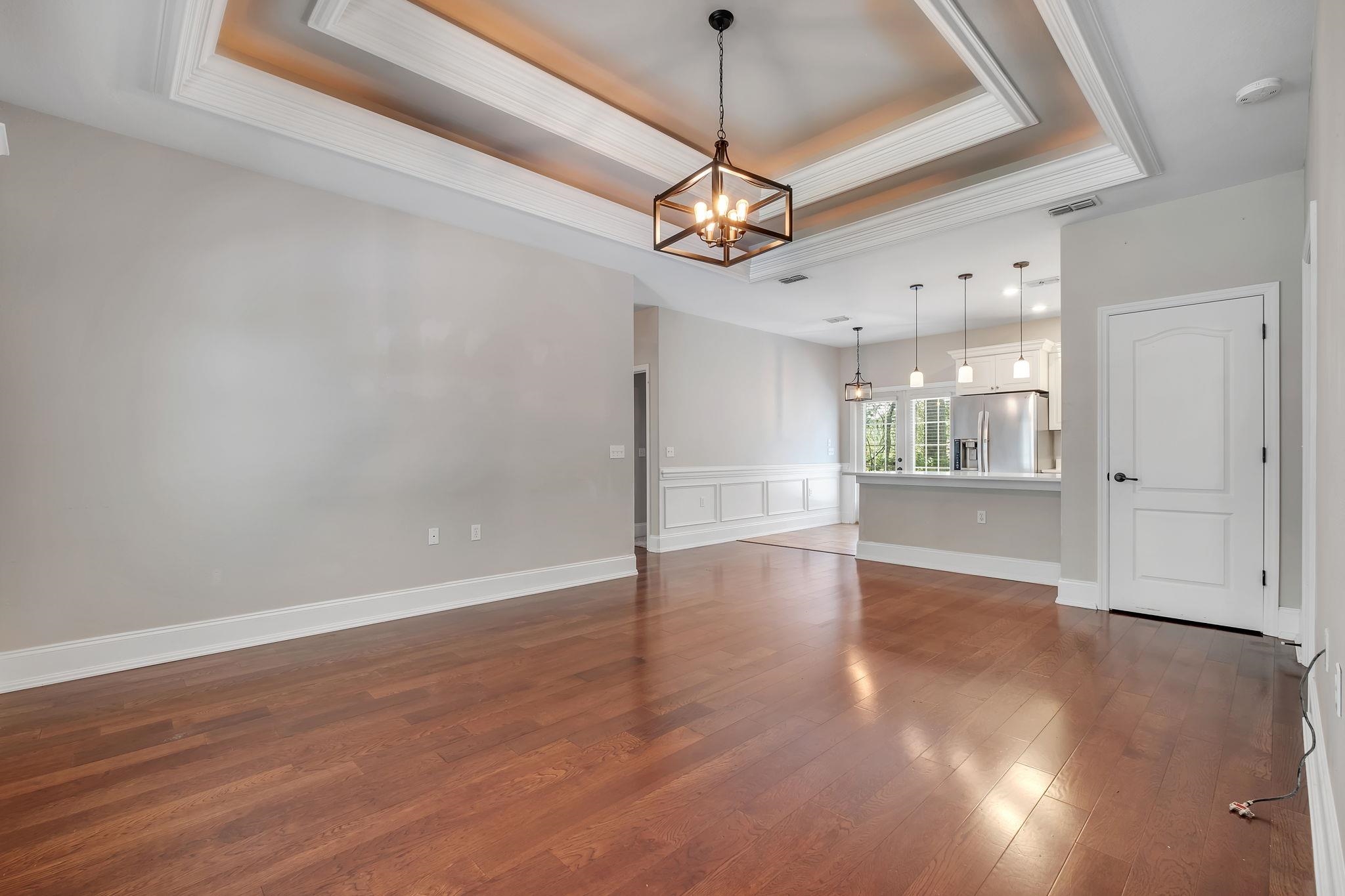 7000 QUAIL COMMON Drive
