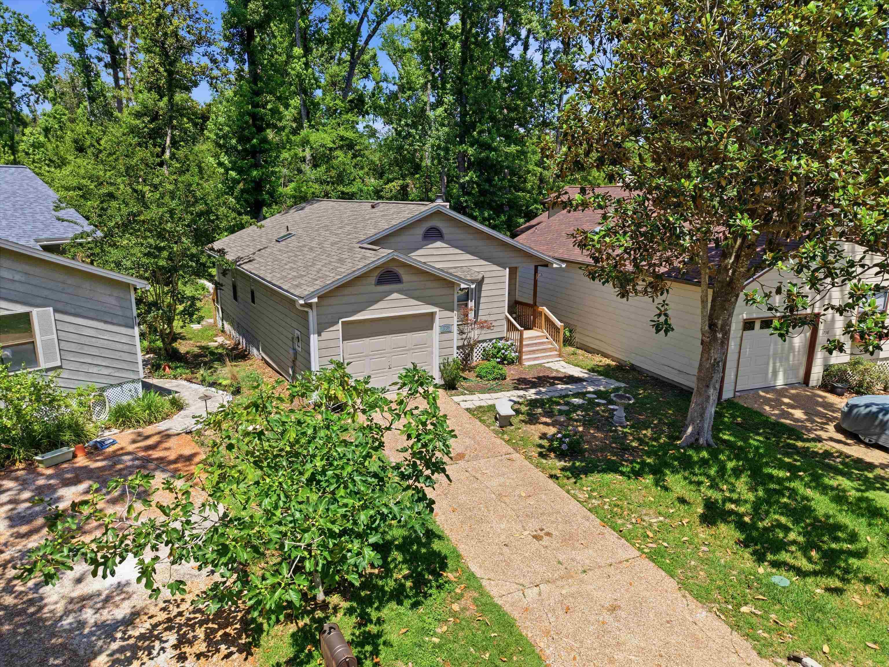 1736 Nestlewood Lane