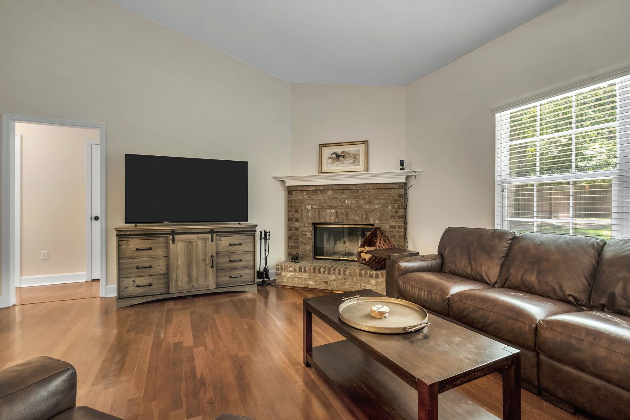 3489 Cedarwood Trail
