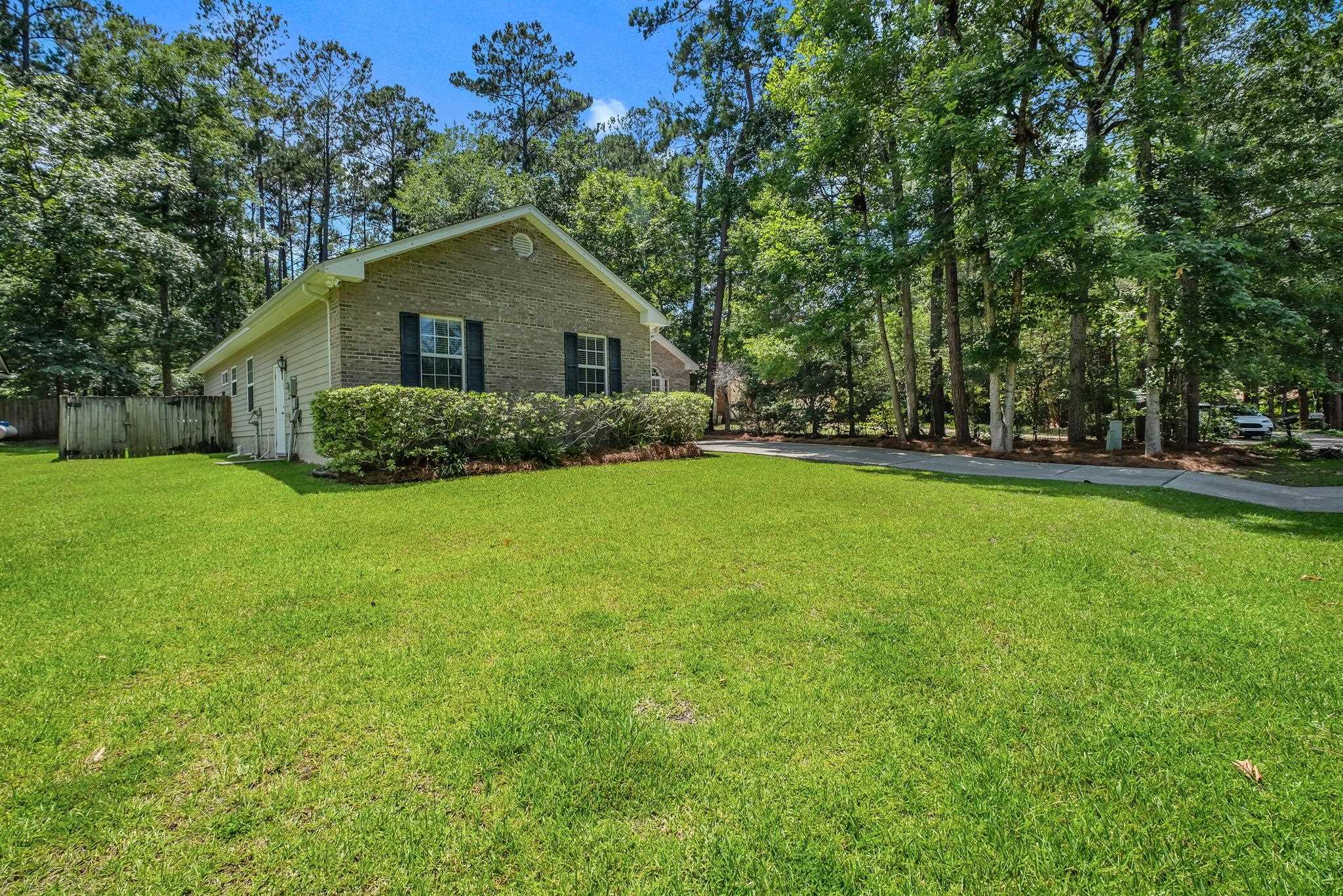 3489 Cedarwood Trail