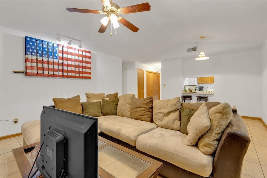 3085 Manison Lane