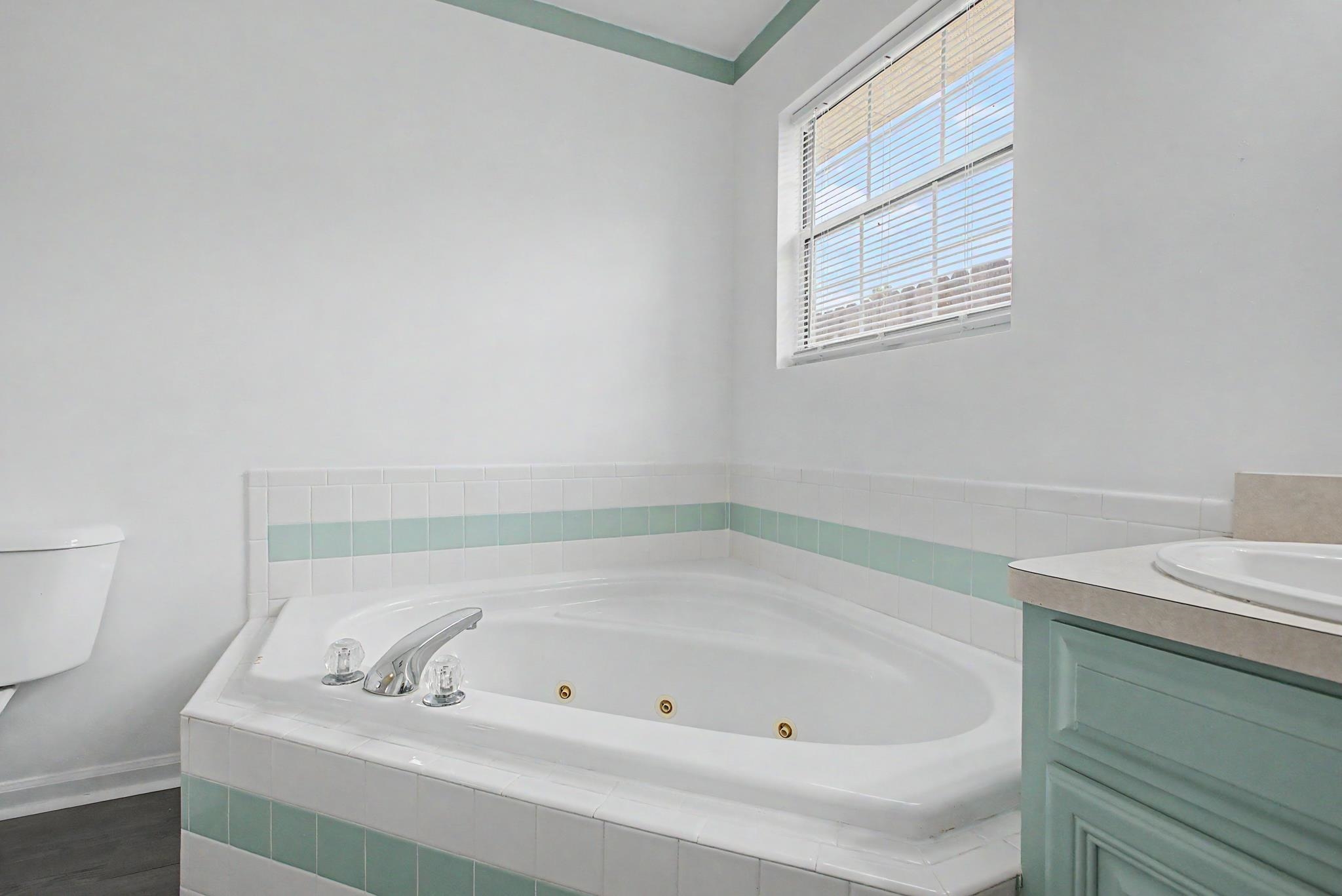 4401 Cool Emerald Drive
